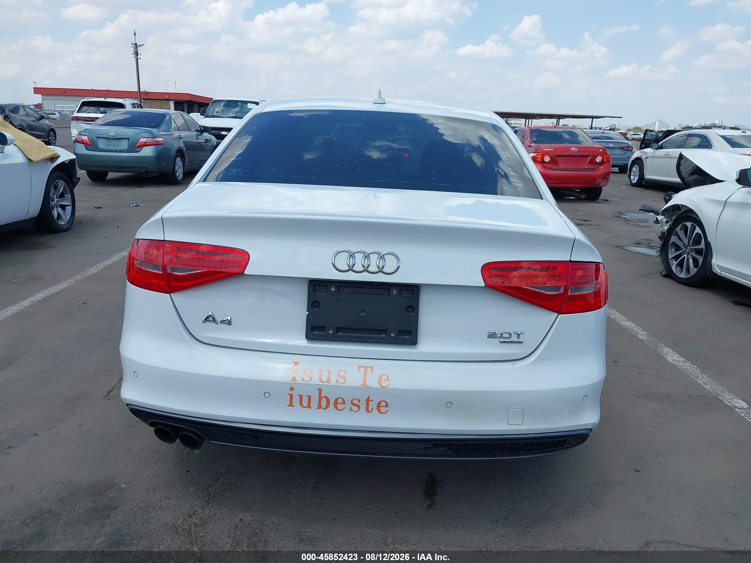 2015 Audi A4 2.0t Premium White vin: WAUFFAFLXFN009149