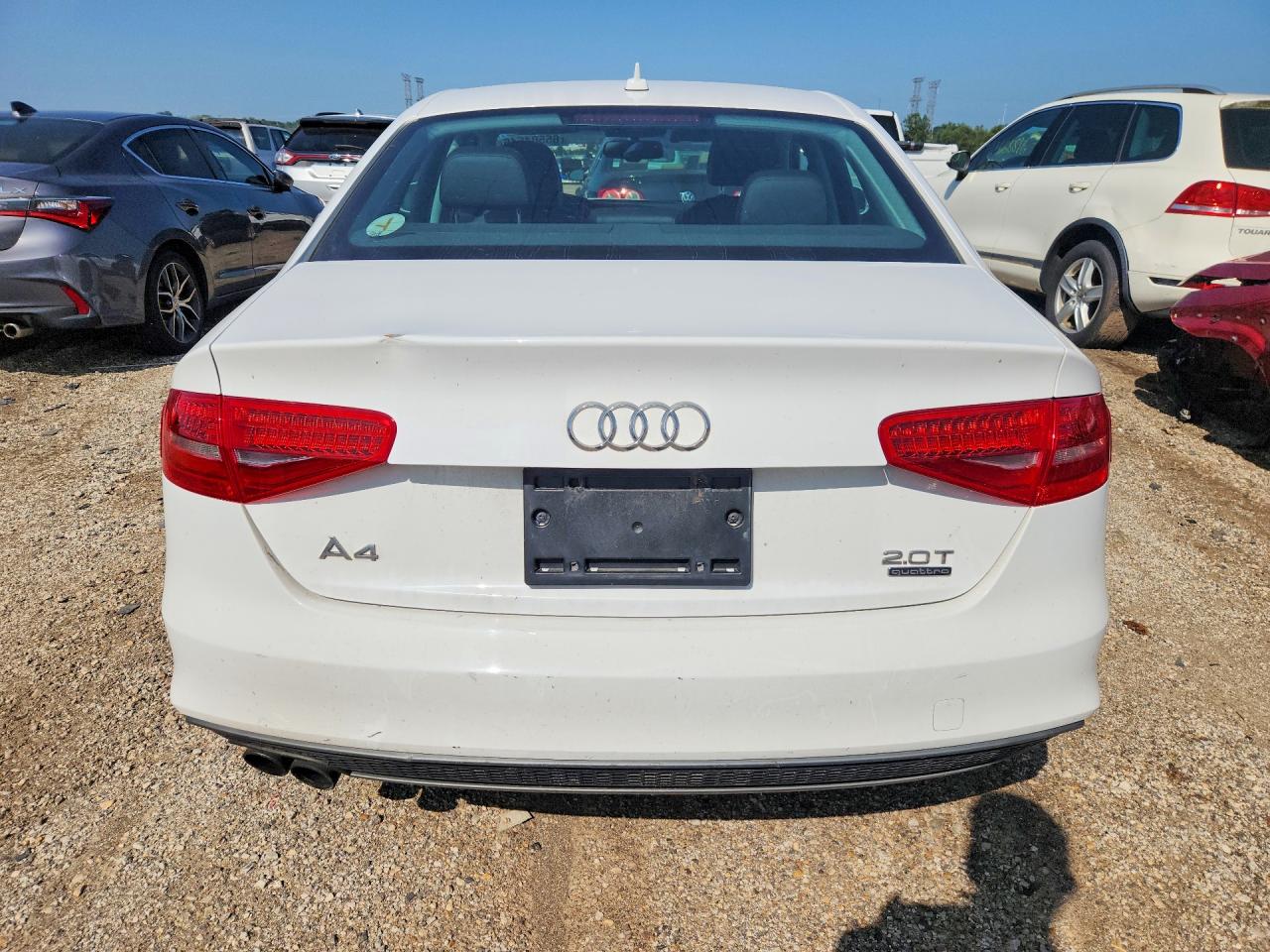 2015 Audi A4 Premium Plus White vin: WAUFFAFLXFN039574