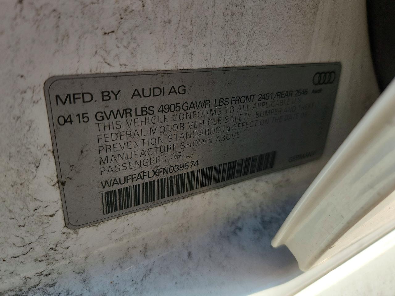 2015 Audi A4 Premium Plus White vin: WAUFFAFLXFN039574