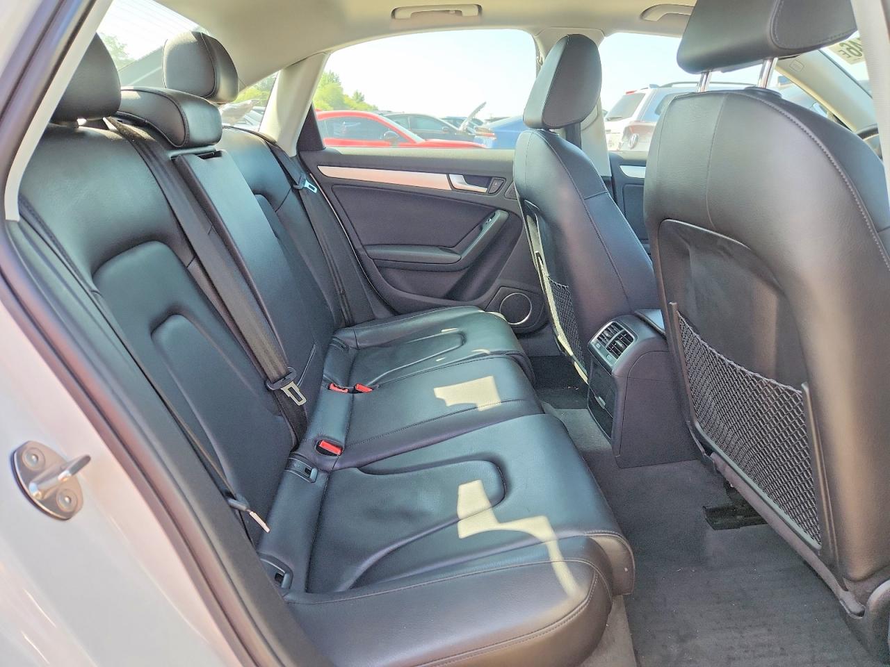2015 Audi A4 Premium Plus White vin: WAUFFAFLXFN039574