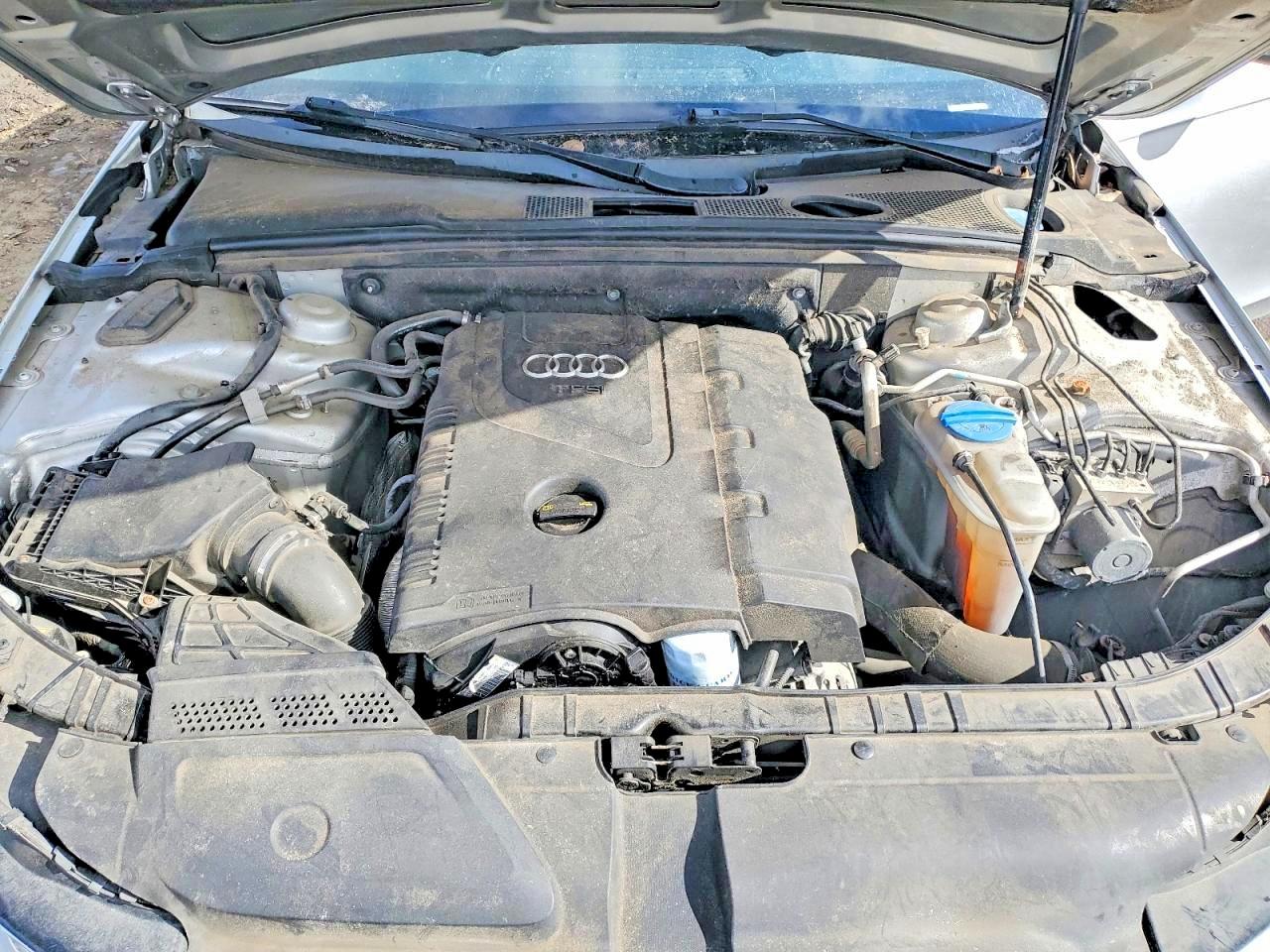 2014 Audi A4 Premium Plus Серебряный vin: WAUFFBFL3EN004301