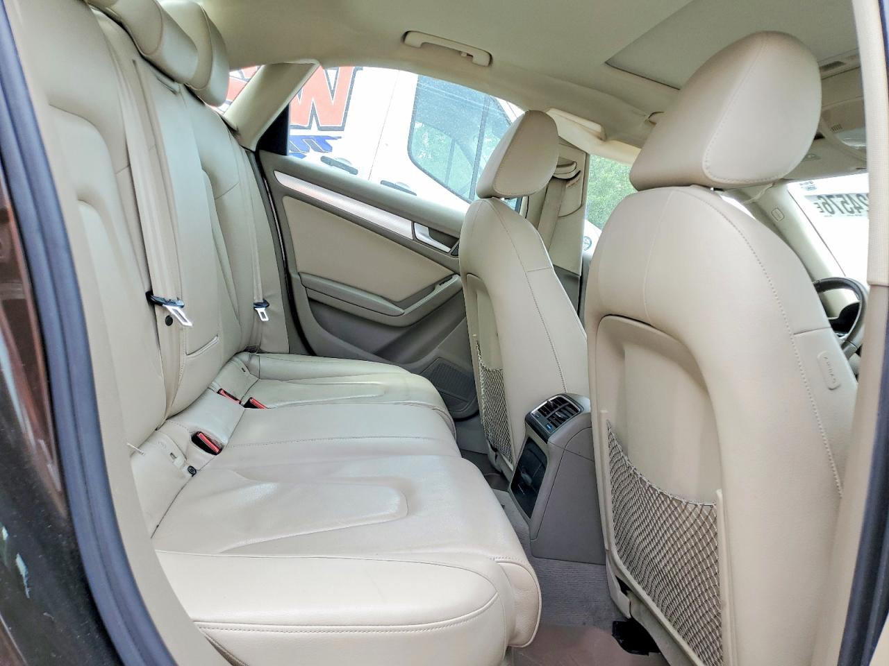 2011 Audi A4 Premium Plus Коричневый vin: WAUFFCFL2BA101997
