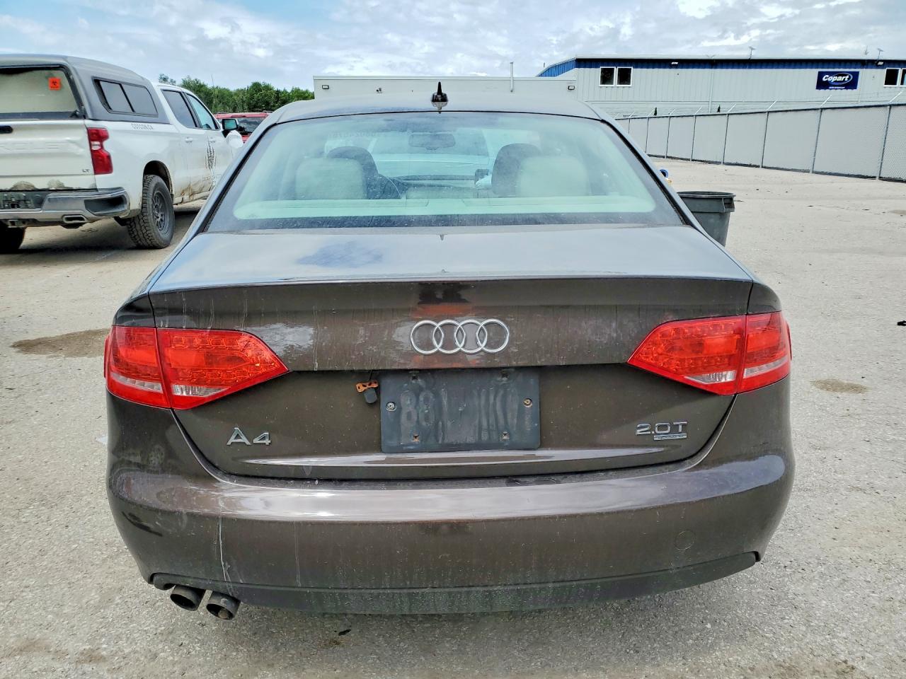2011 Audi A4 Premium Plus Коричневый vin: WAUFFCFL2BA101997