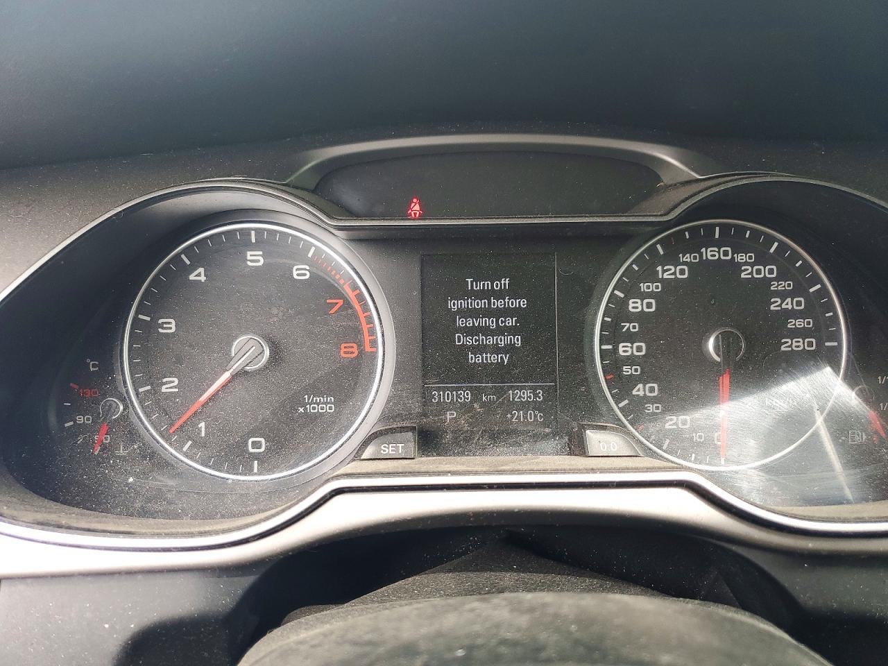2013 Audi A4 Premium Plus Gray vin: WAUFFCFL5DN044240