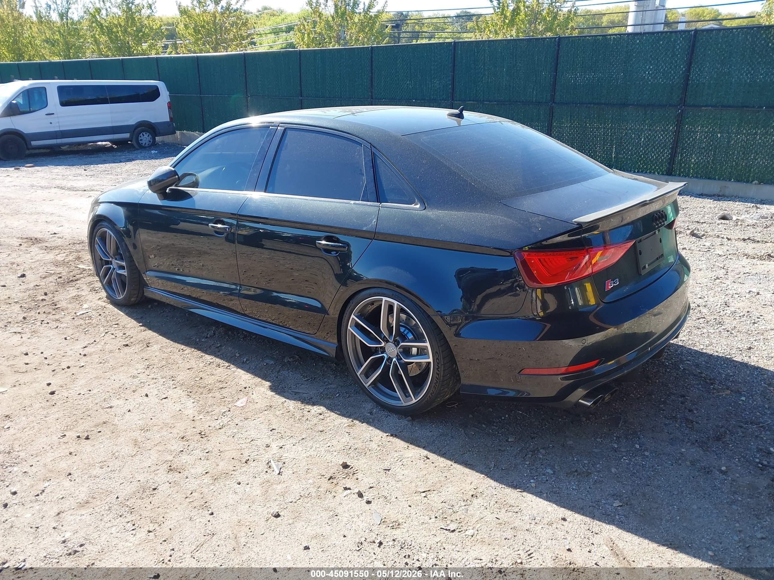 2015 Audi S3 2.0t Premium Plus Черный vin: WAUFFGFF5F1069943