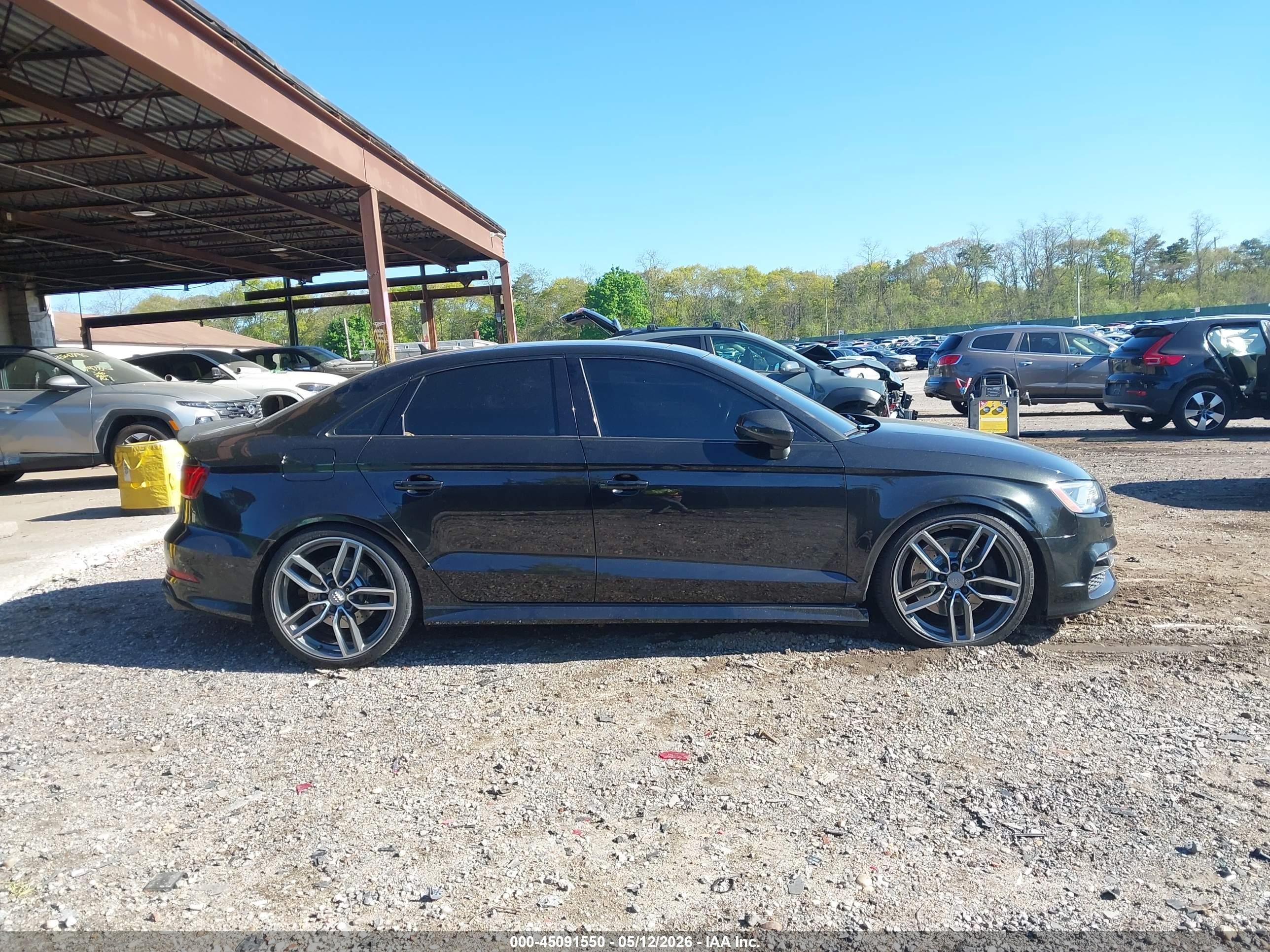 2015 Audi S3 2.0t Premium Plus Черный vin: WAUFFGFF5F1069943