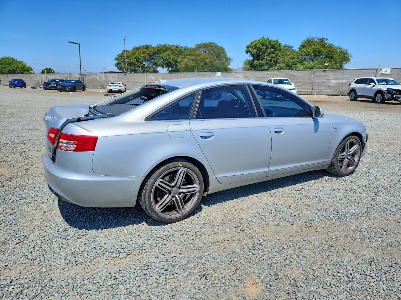 2011 Audi A6 Premium Plus Серебряный vin: WAUFGAFB3BN067487