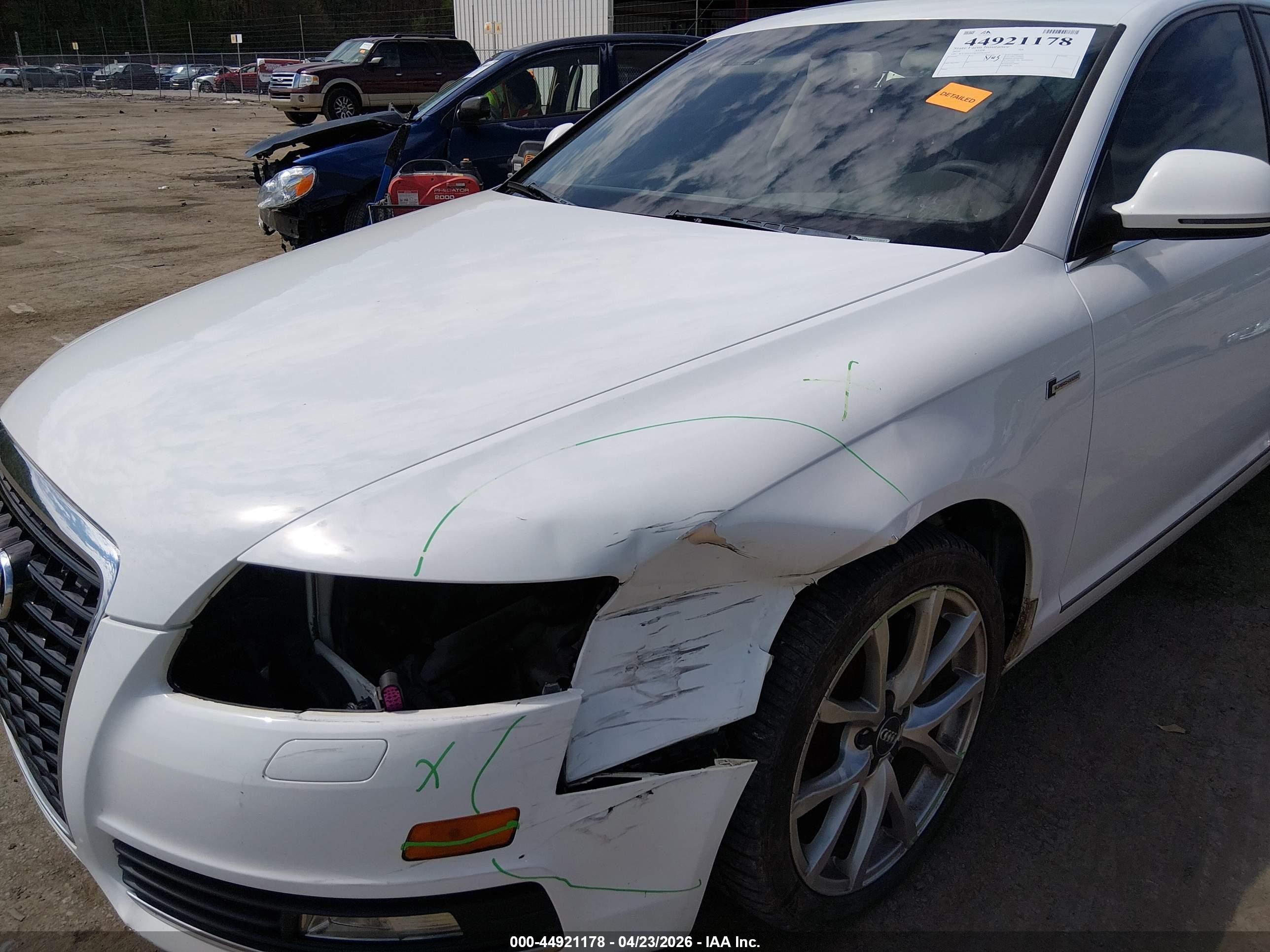 2010 Audi A6 3.0 Premium Белый vin: WAUFGAFB6AN063657