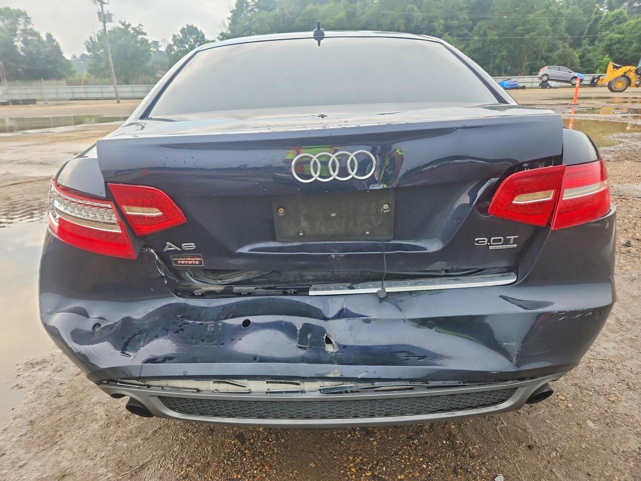 2011 Audi A6 Premium Plus Blue vin: WAUFGAFBXBN045440