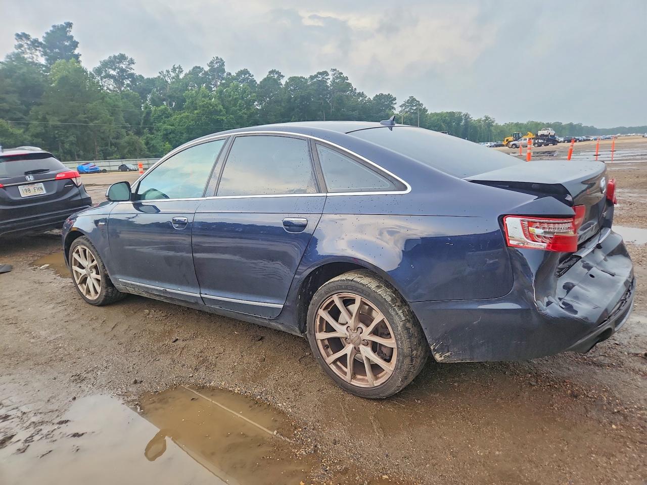 2011 Audi A6 Premium Plus Blue vin: WAUFGAFBXBN045440
