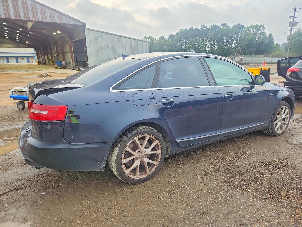 2011 Audi A6 Premium Plus Blue vin: WAUFGAFBXBN045440