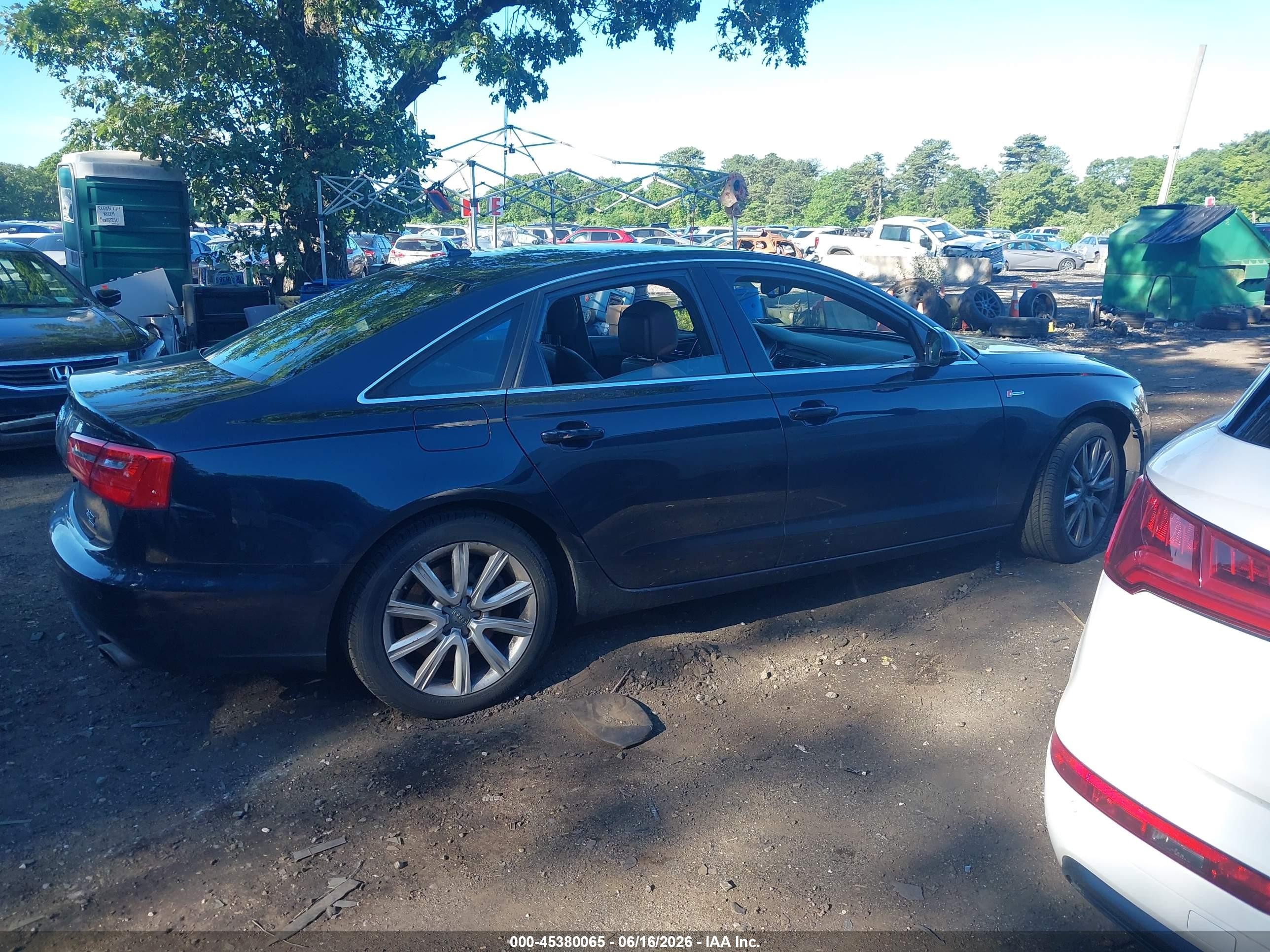 2014 Audi A6 3.0t Premium Plus Blue vin: WAUFGAFC2EN102064