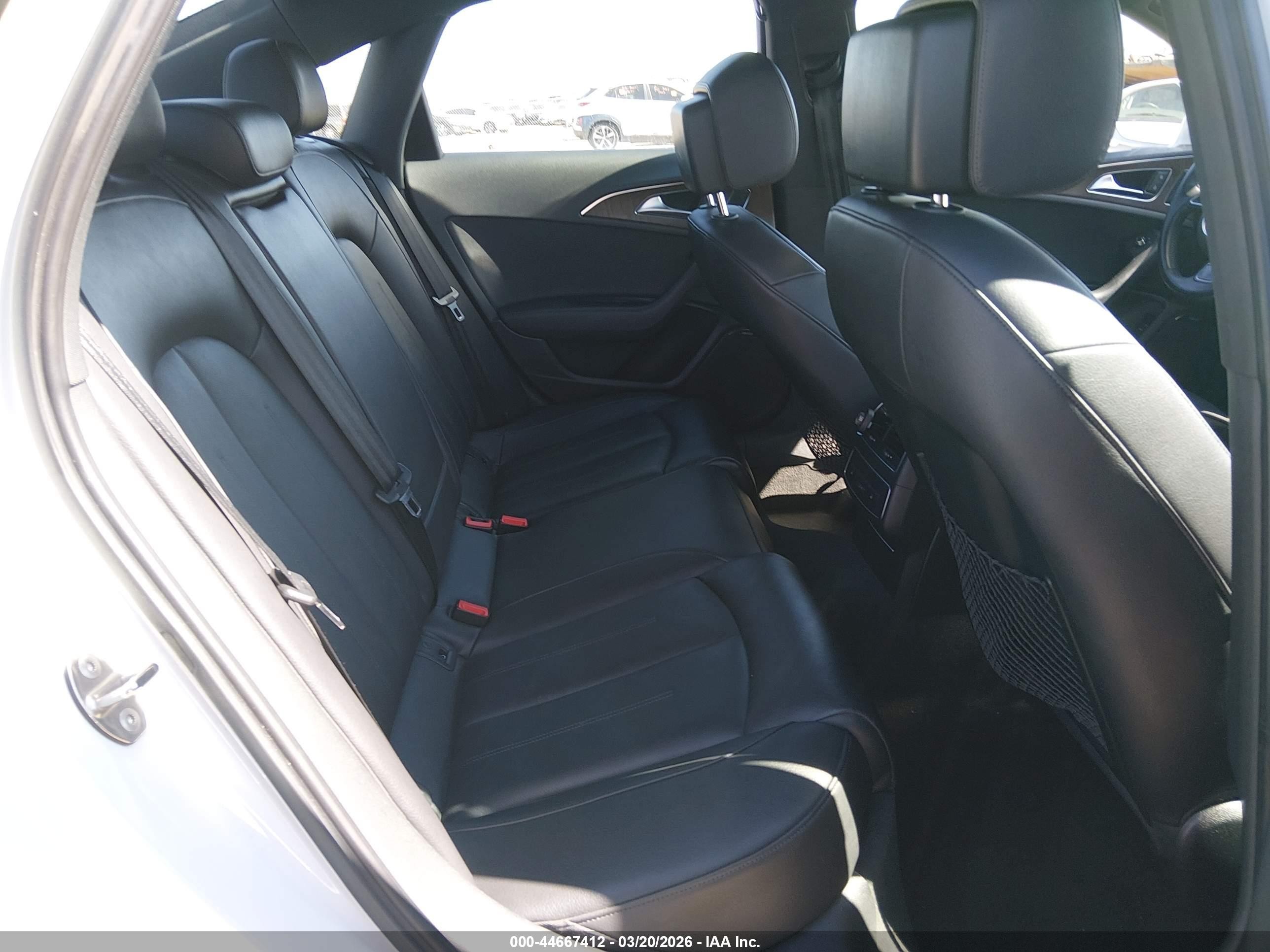 2015 Audi A6 3.0t Premium Plus Белый vin: WAUFGAFC6FN014345