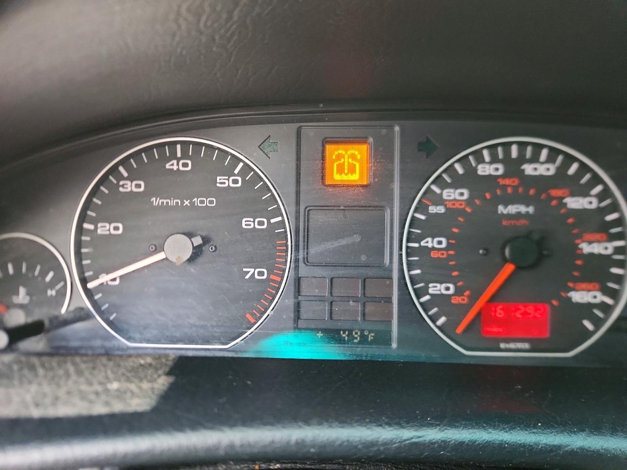1995 Audi A6 2.8 Quattro Silver vin: WAUGA84A9SN112764