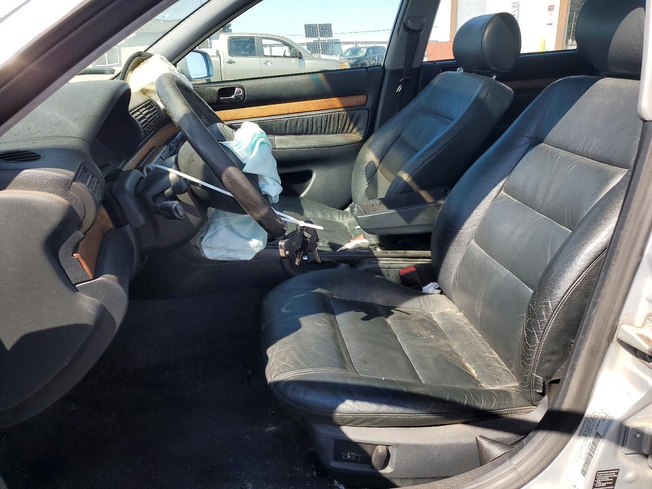 1999 Audi A4 2.8 Avant Quattro Silver vin: WAUGD28D3XA005894