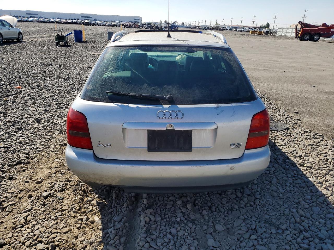 1999 Audi A4 2.8 Avant Quattro Silver vin: WAUGD28D3XA005894