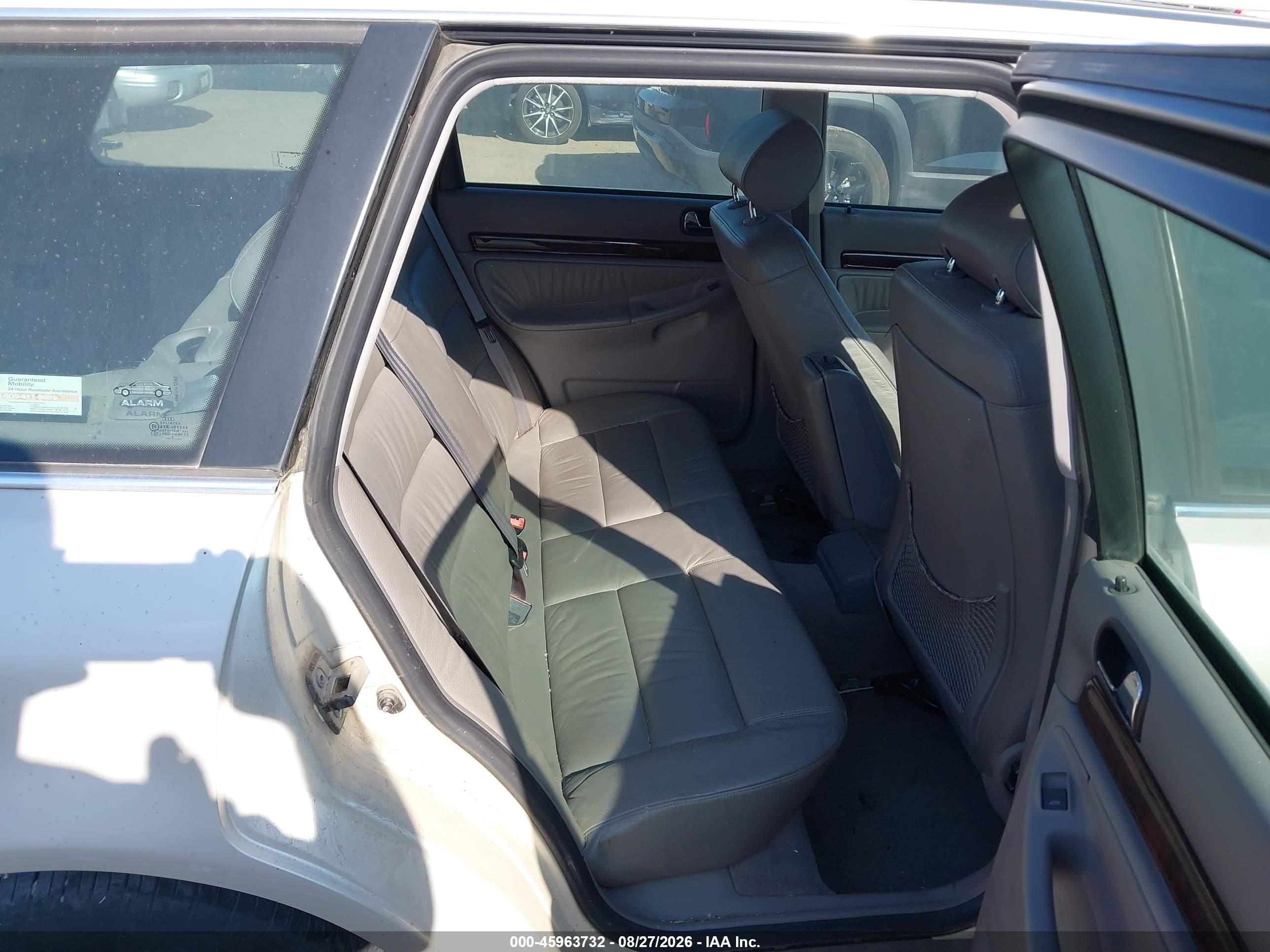 1998 Audi A4 Avant Quattro White vin: WAUGD28D4WA227973