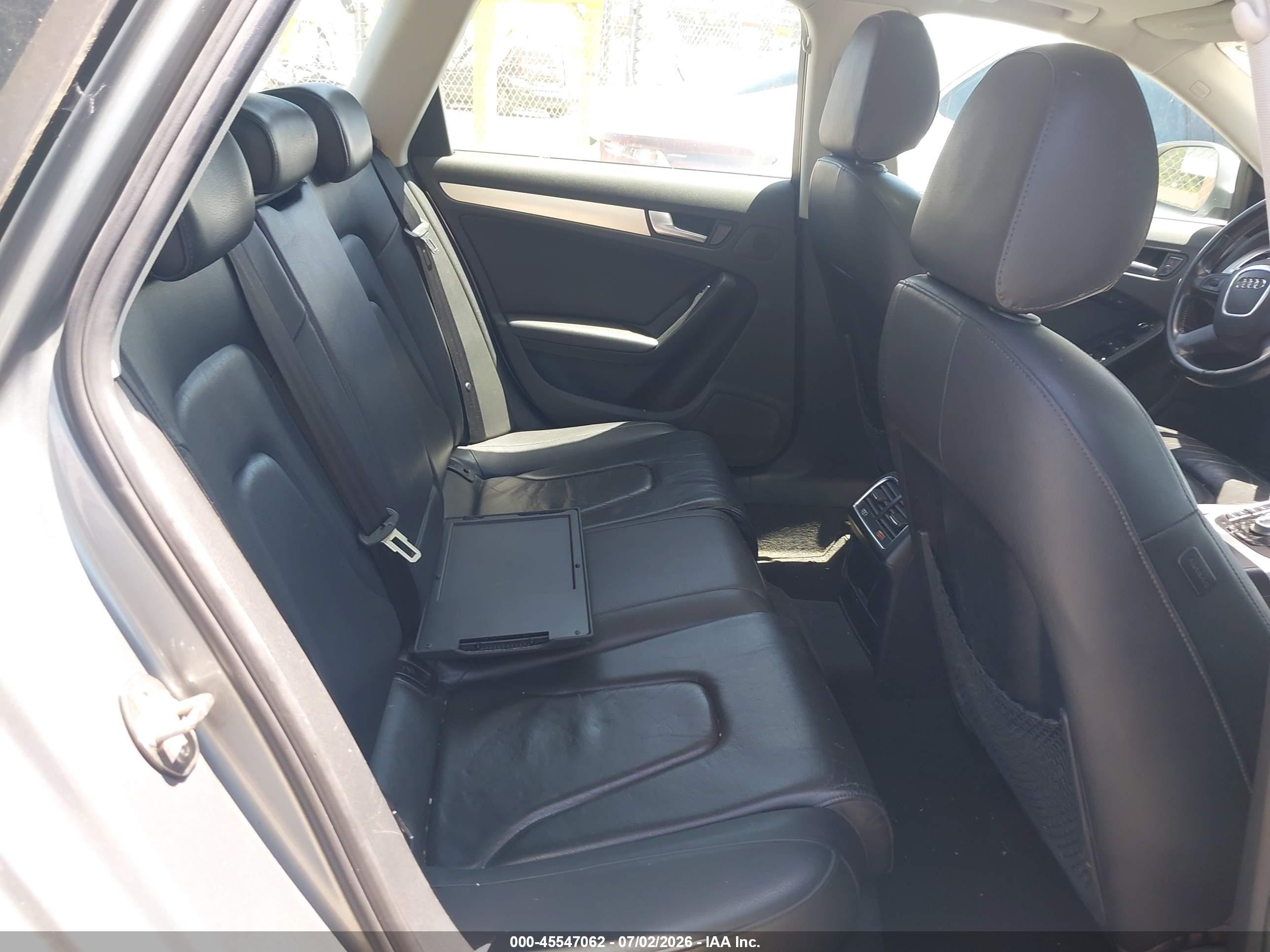 2009 Audi A4 2.0t Avant Gray vin: WAUGF78K39A101257
