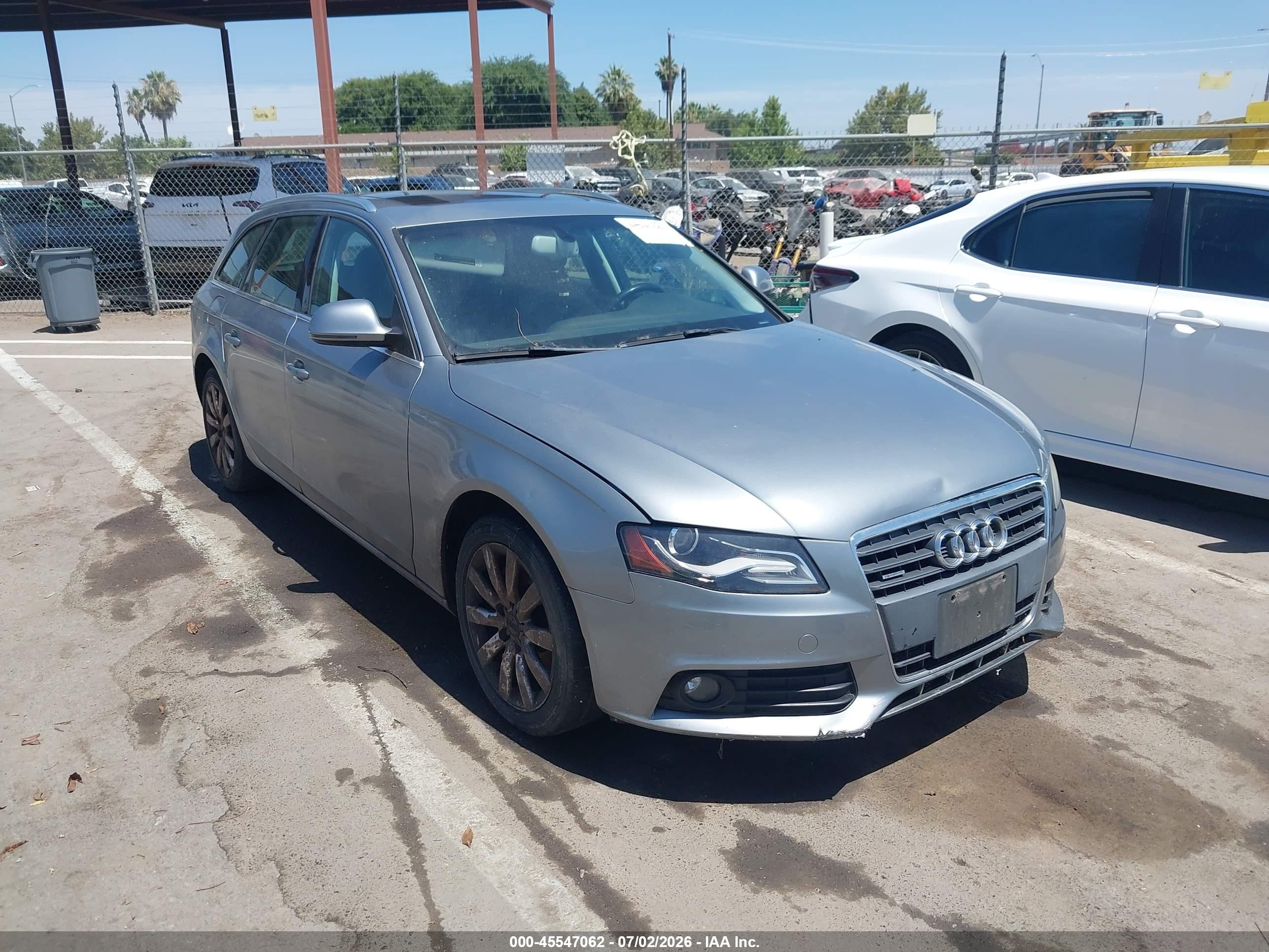 2009 Audi A4 2.0t Avant Gray vin: WAUGF78K39A101257