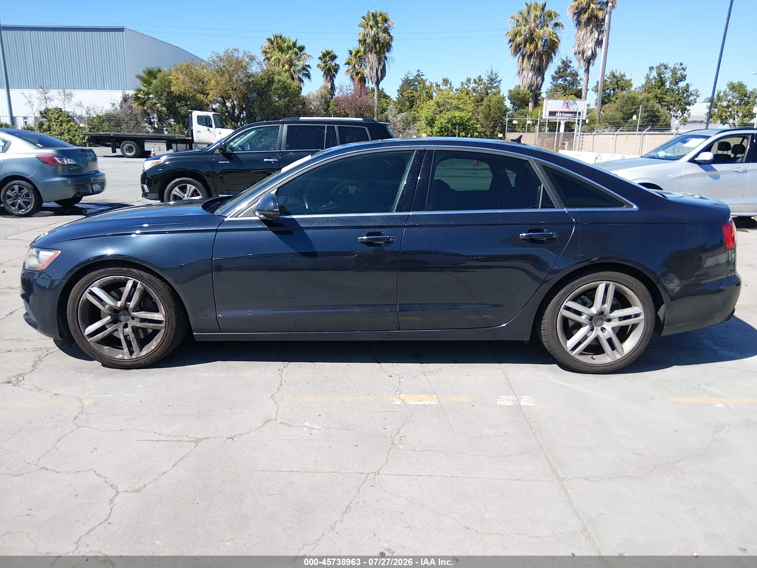 2015 Audi A6 2.0t Premium Черный vin: WAUGFAFC0FN013778