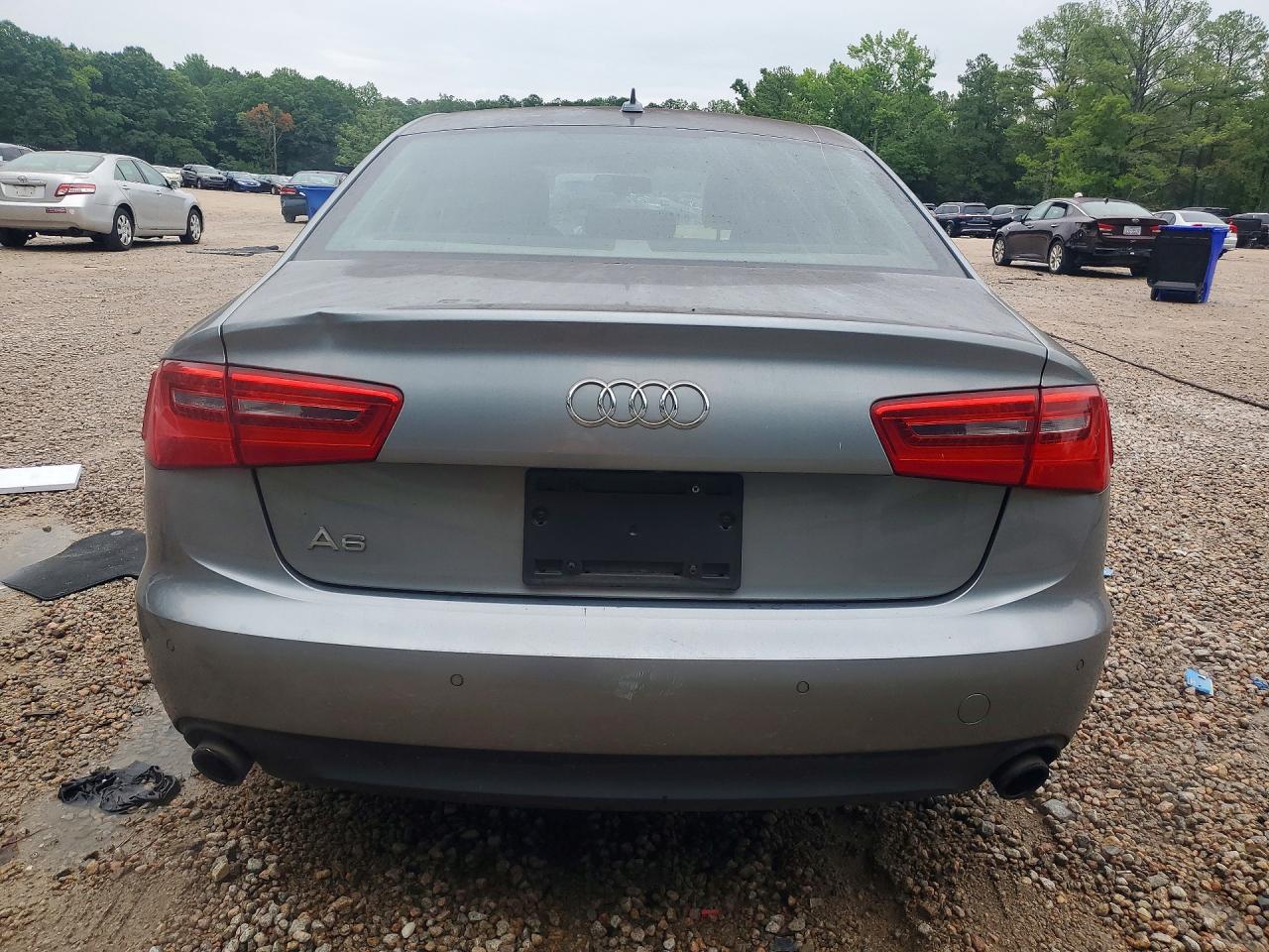 2013 Audi A6 Premium Plus Серебряный vin: WAUGFAFC2DN082808