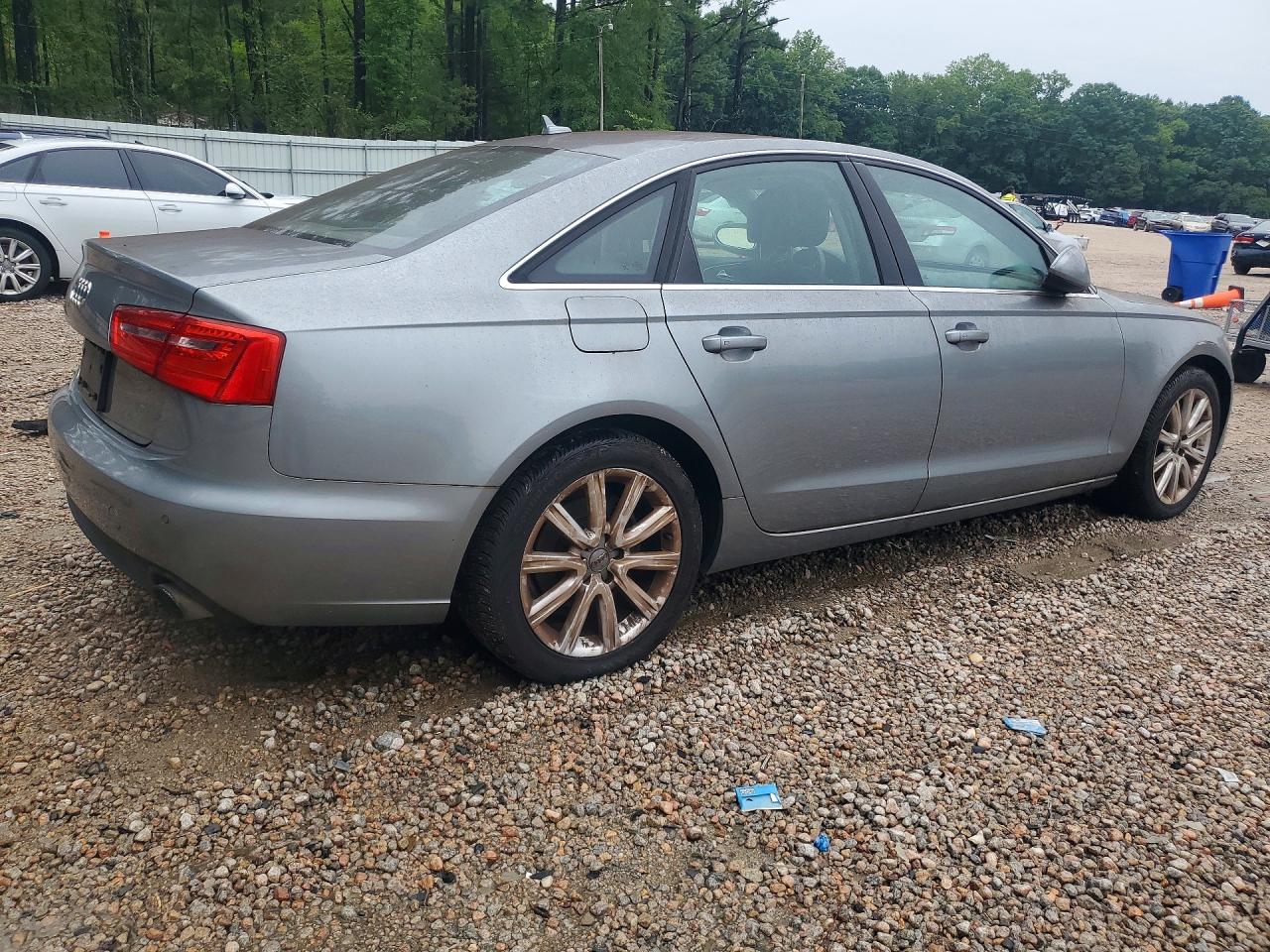 2013 Audi A6 Premium Plus Серебряный vin: WAUGFAFC2DN082808