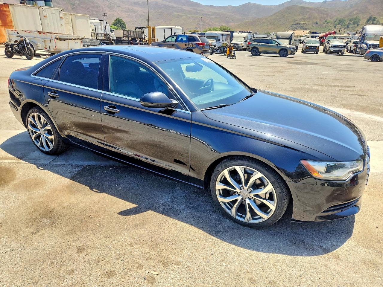 2013 Audi A6 Premium Plus Черный vin: WAUGFAFC3DN026537