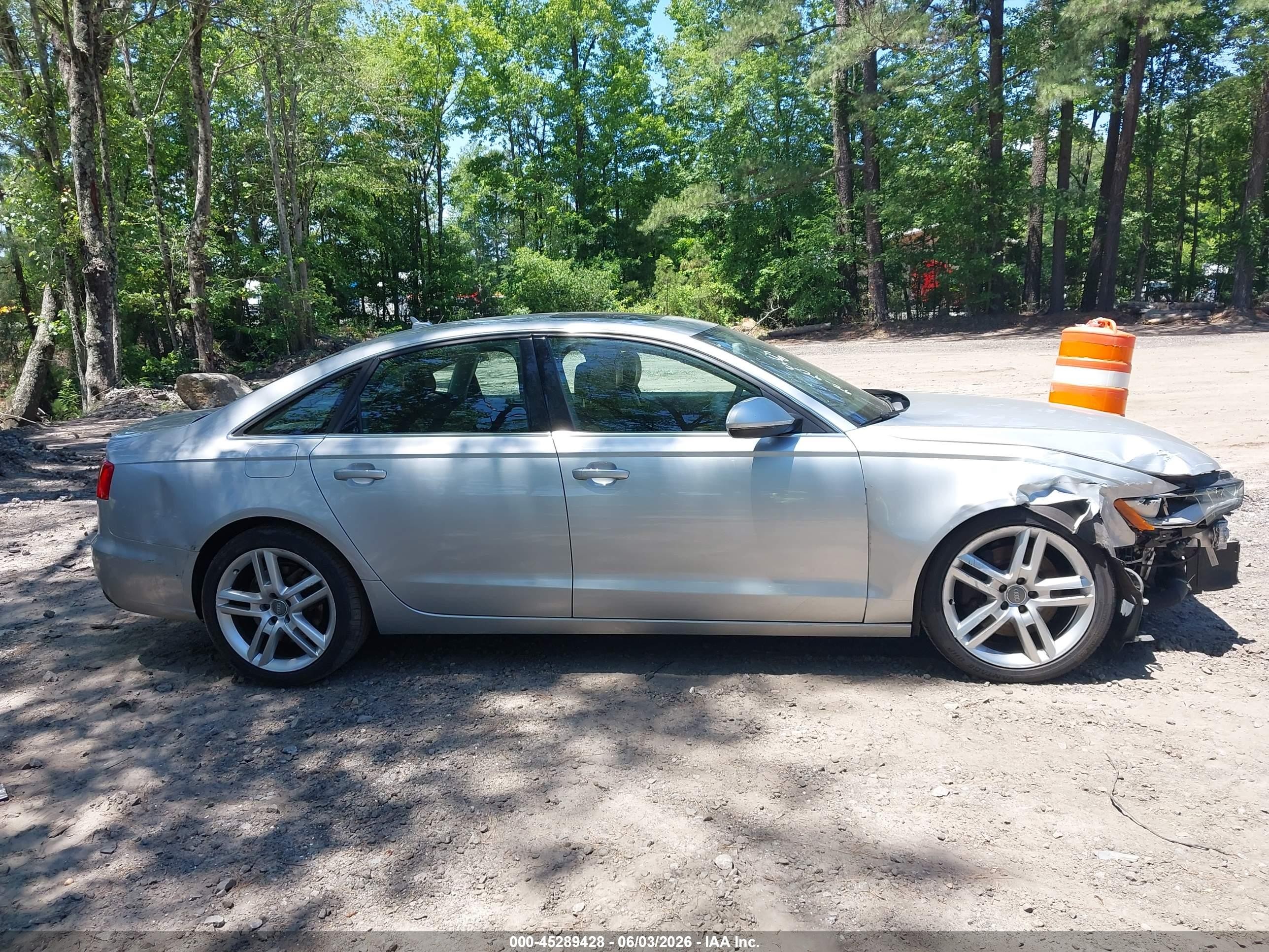 2014 Audi A6 2.0t Premium Silver vin: WAUGFAFC3EN042089