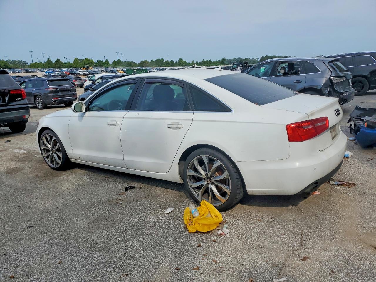 2013 Audi A6 Premium Plus White vin: WAUGFAFC4DN080526