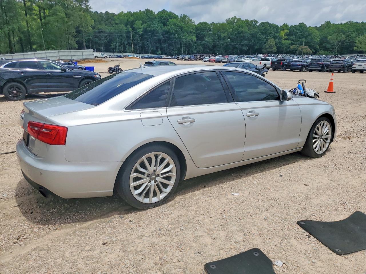 2013 Audi A6 Premium Plus Silver vin: WAUGFAFC5DN032873