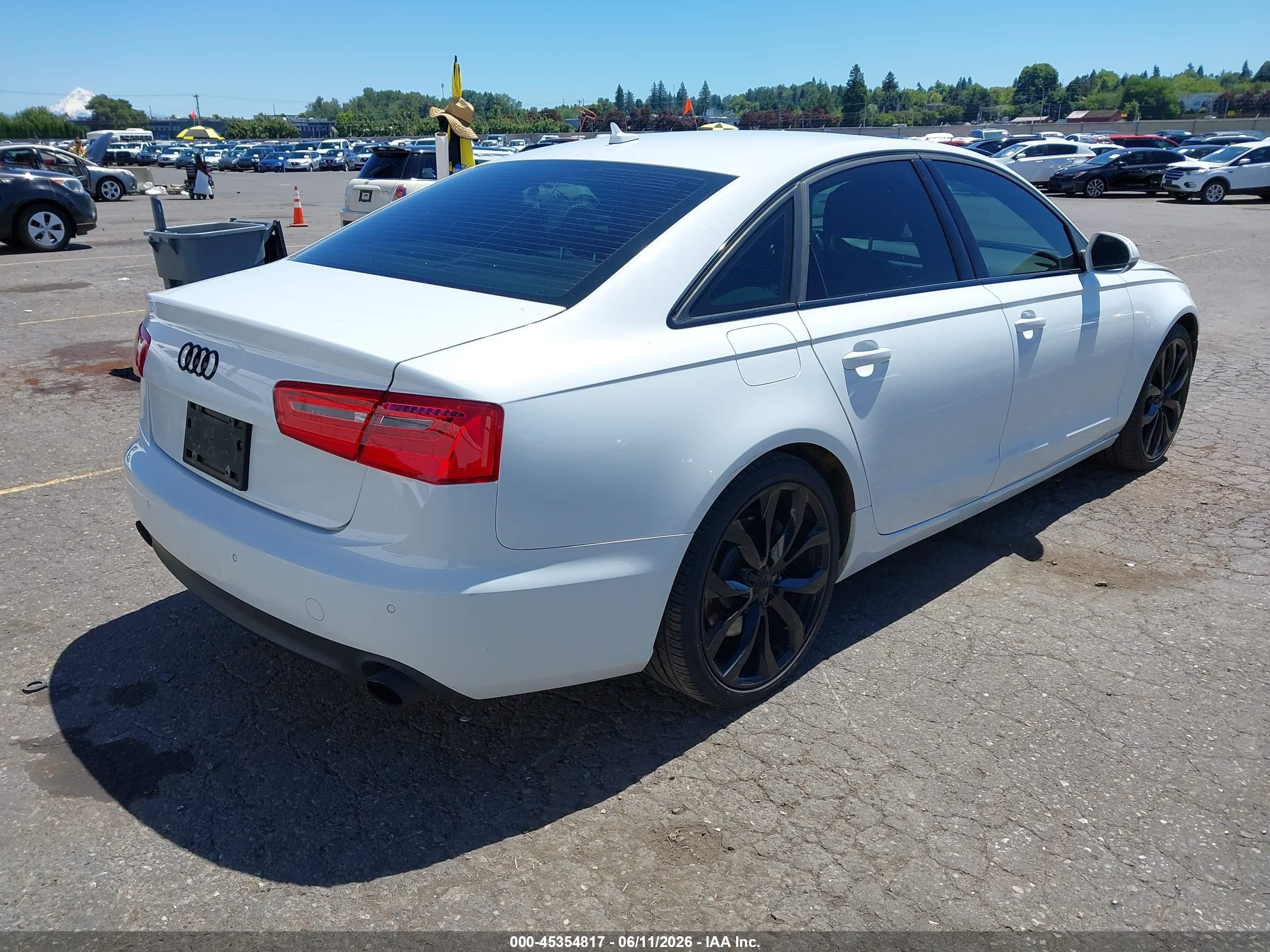 2014 Audi A6 2.0t Premium White vin: WAUGFAFC5EN124051