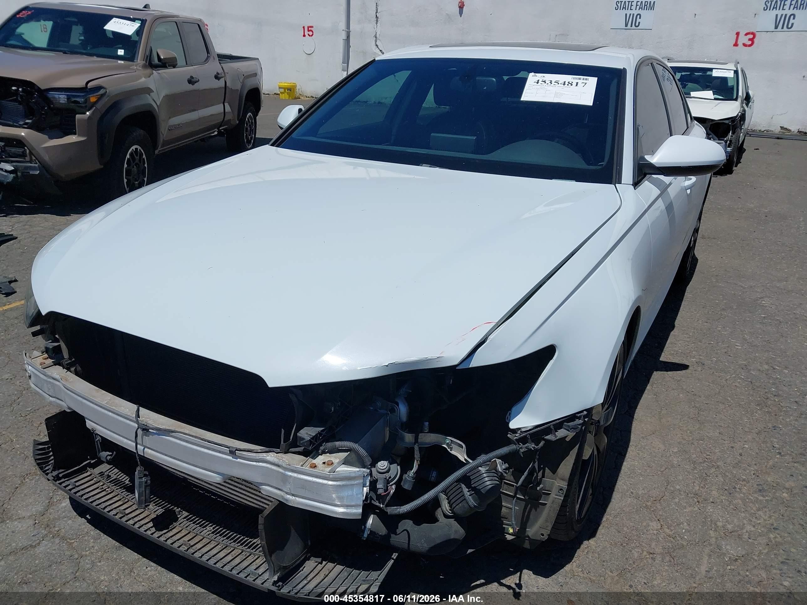 2014 Audi A6 2.0t Premium White vin: WAUGFAFC5EN124051
