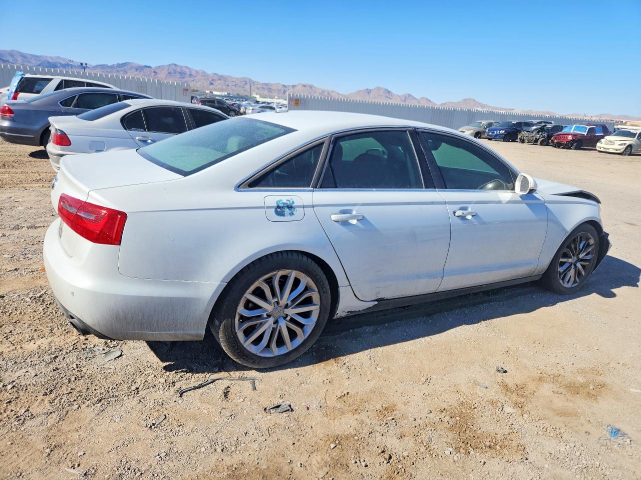 2013 Audi A6 Premium Plus Серебряный vin: WAUGFAFC6DN033367