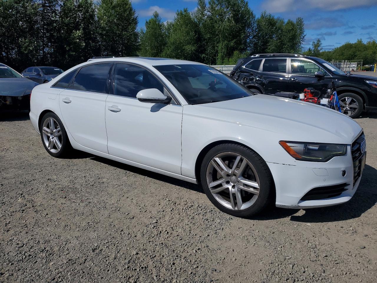 2014 Audi A6 Premium Plus White vin: WAUGFAFC7EN025845