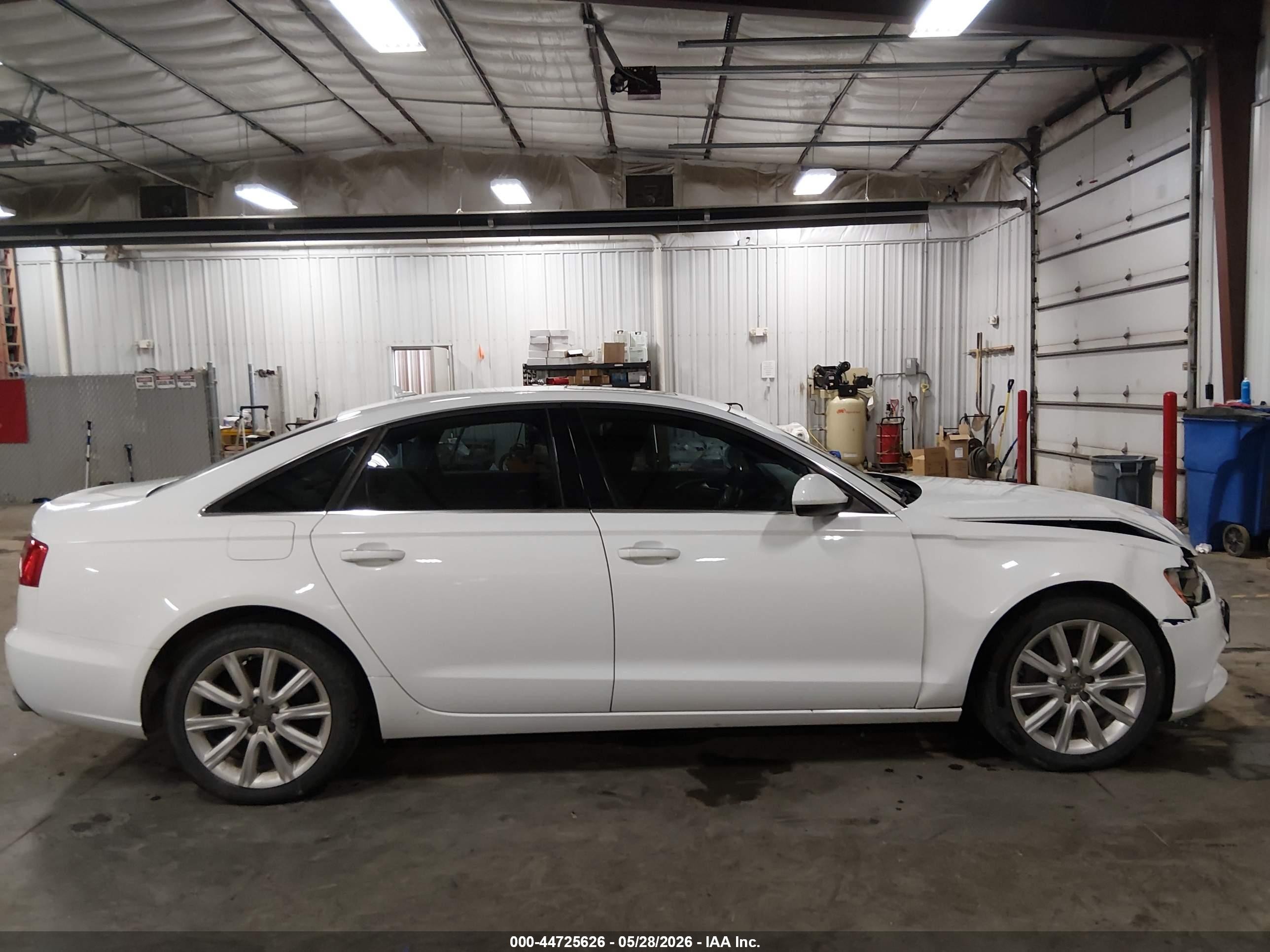 2013 Audi A6 2.0t Premium White vin: WAUGFAFC8DN058156