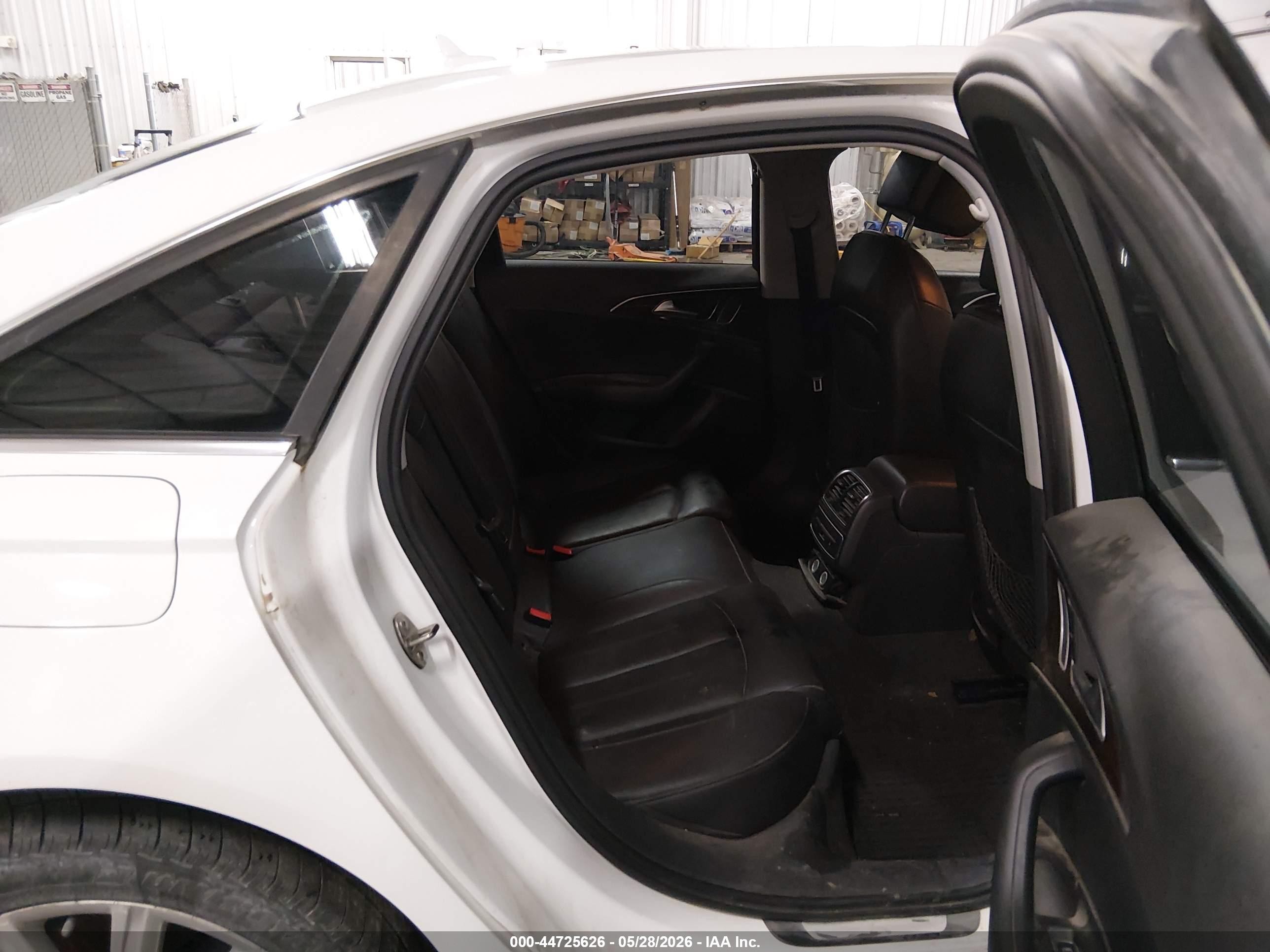 2013 Audi A6 2.0t Premium White vin: WAUGFAFC8DN058156