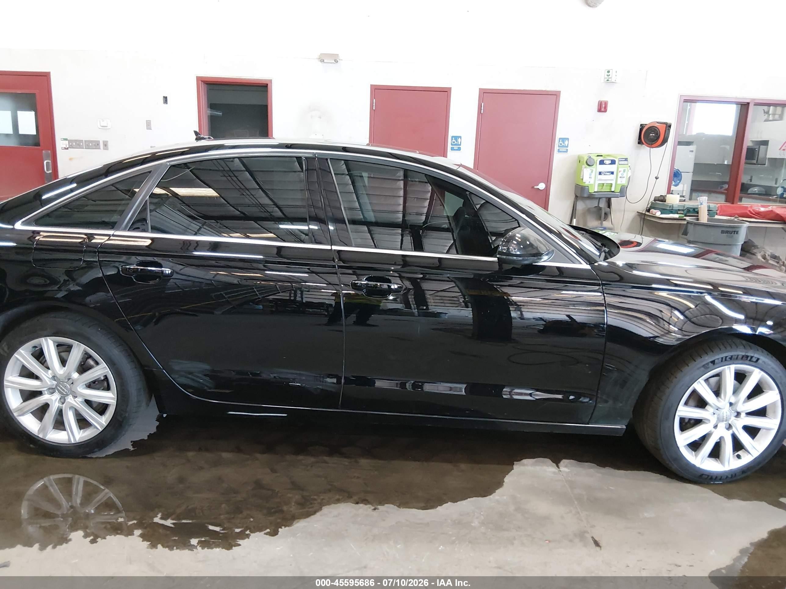 2013 Audi A6 2.0t Premium Black vin: WAUGFAFC8DN117903