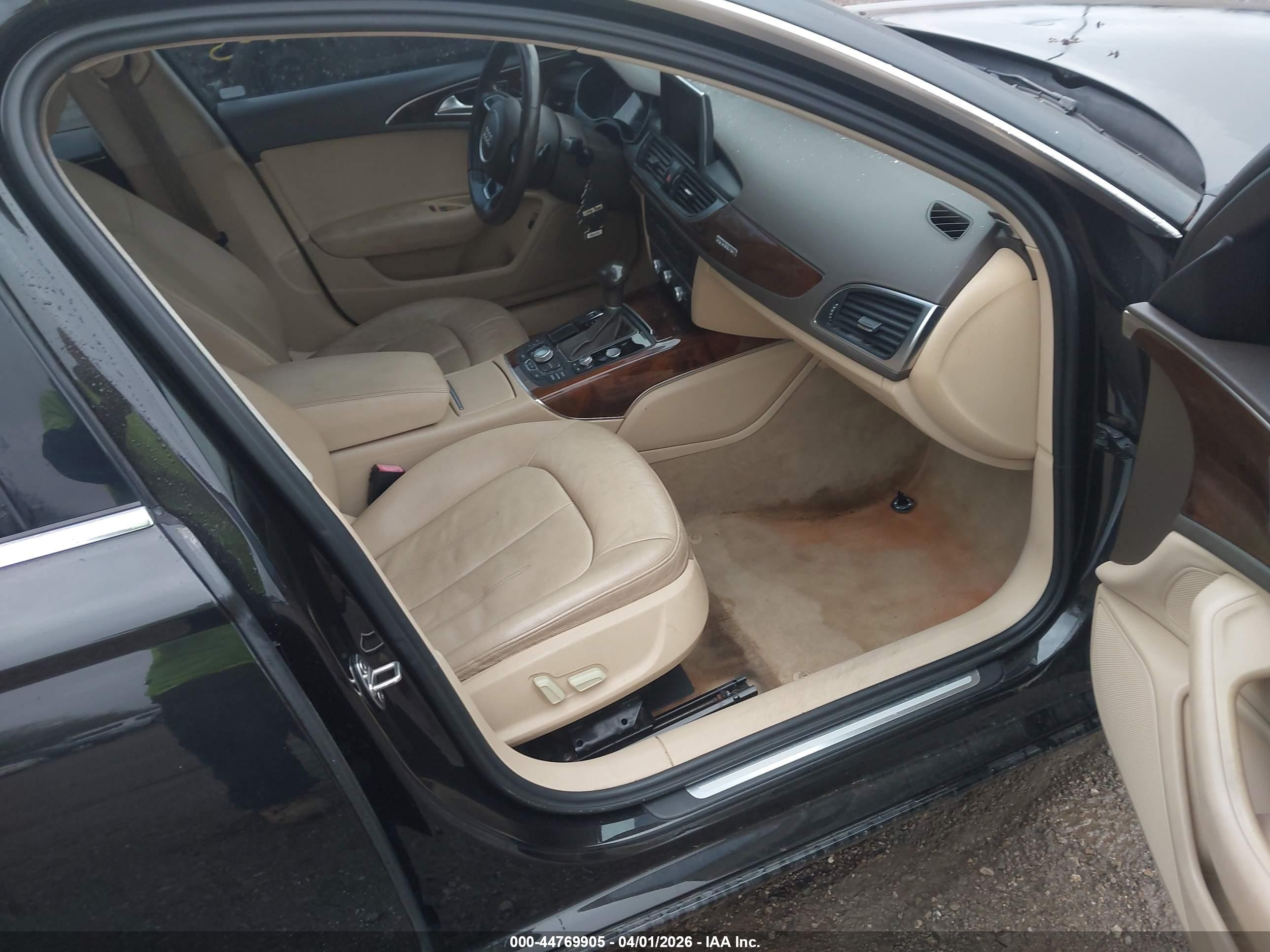 2015 Audi A6 2.0t Premium Черный vin: WAUGFAFC9FN009616