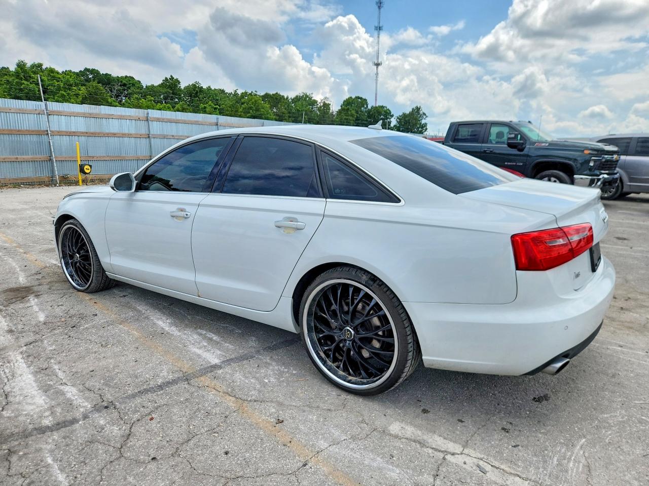 2015 Audi A6 2.0t Qu White vin: WAUGFAFC9FN012533