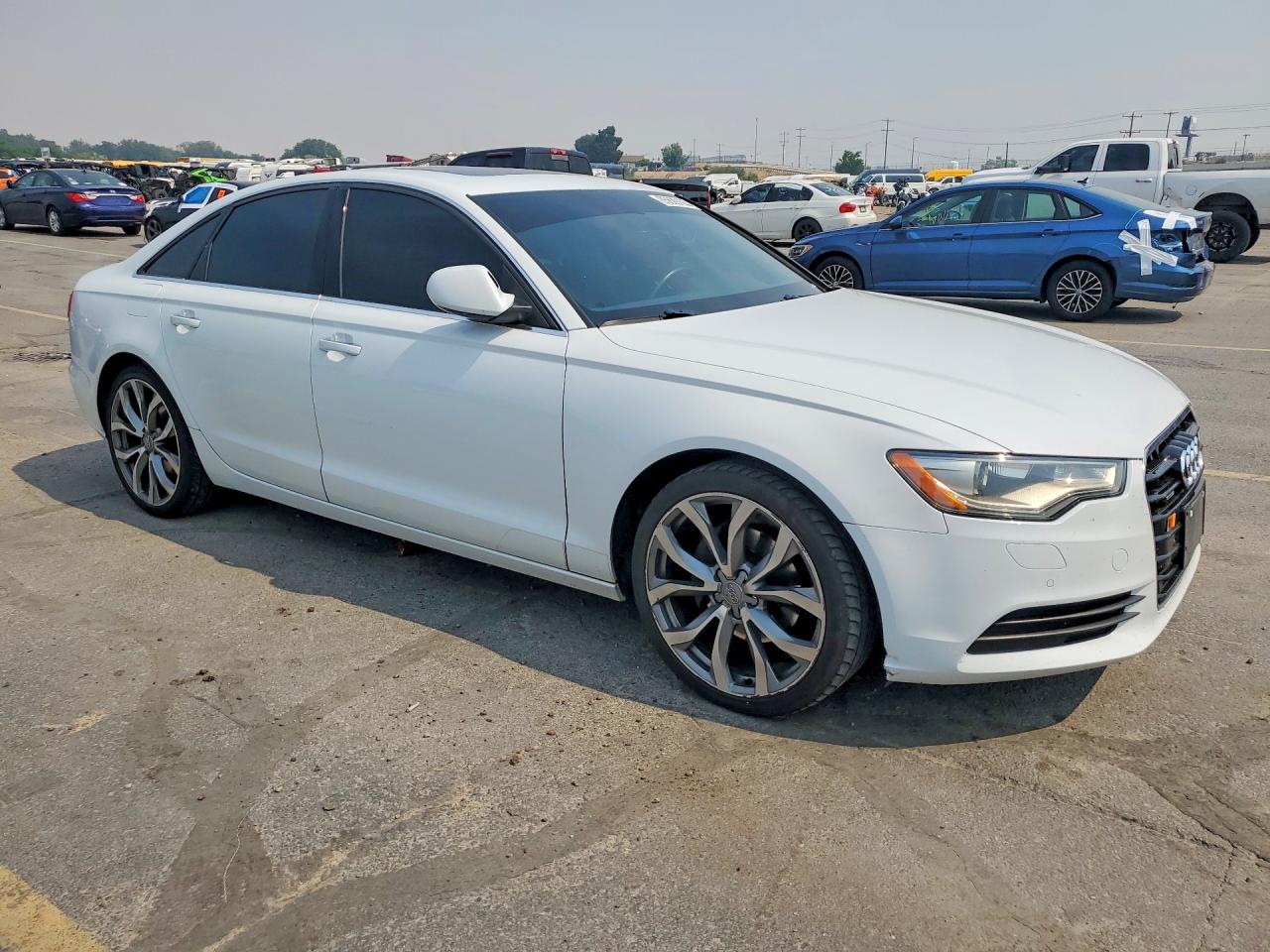 2013 Audi A6 Premium Plus White vin: WAUGFAFCXDN133763