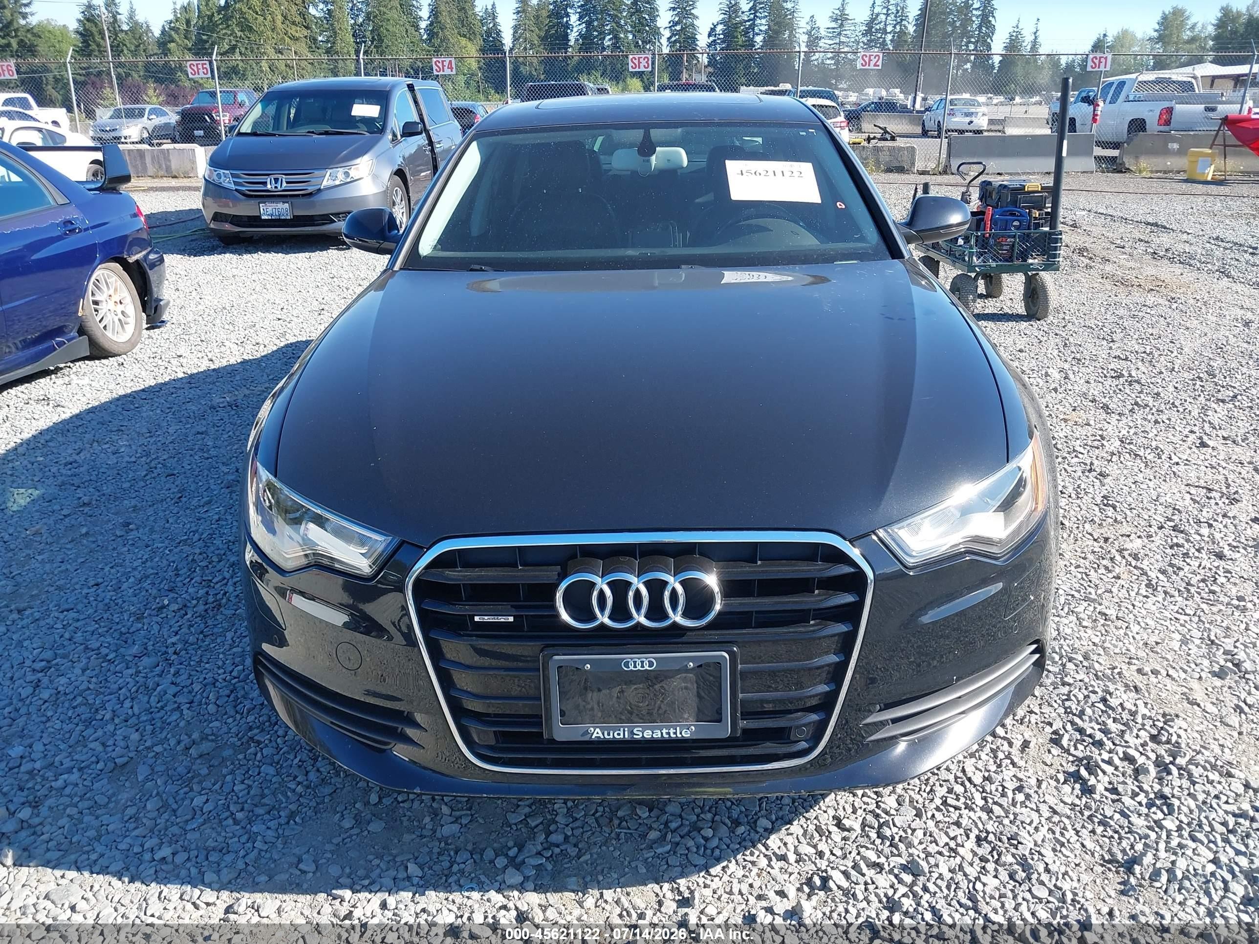 2014 Audi A6 2.0t Premium Черный vin: WAUGFAFCXEN010711