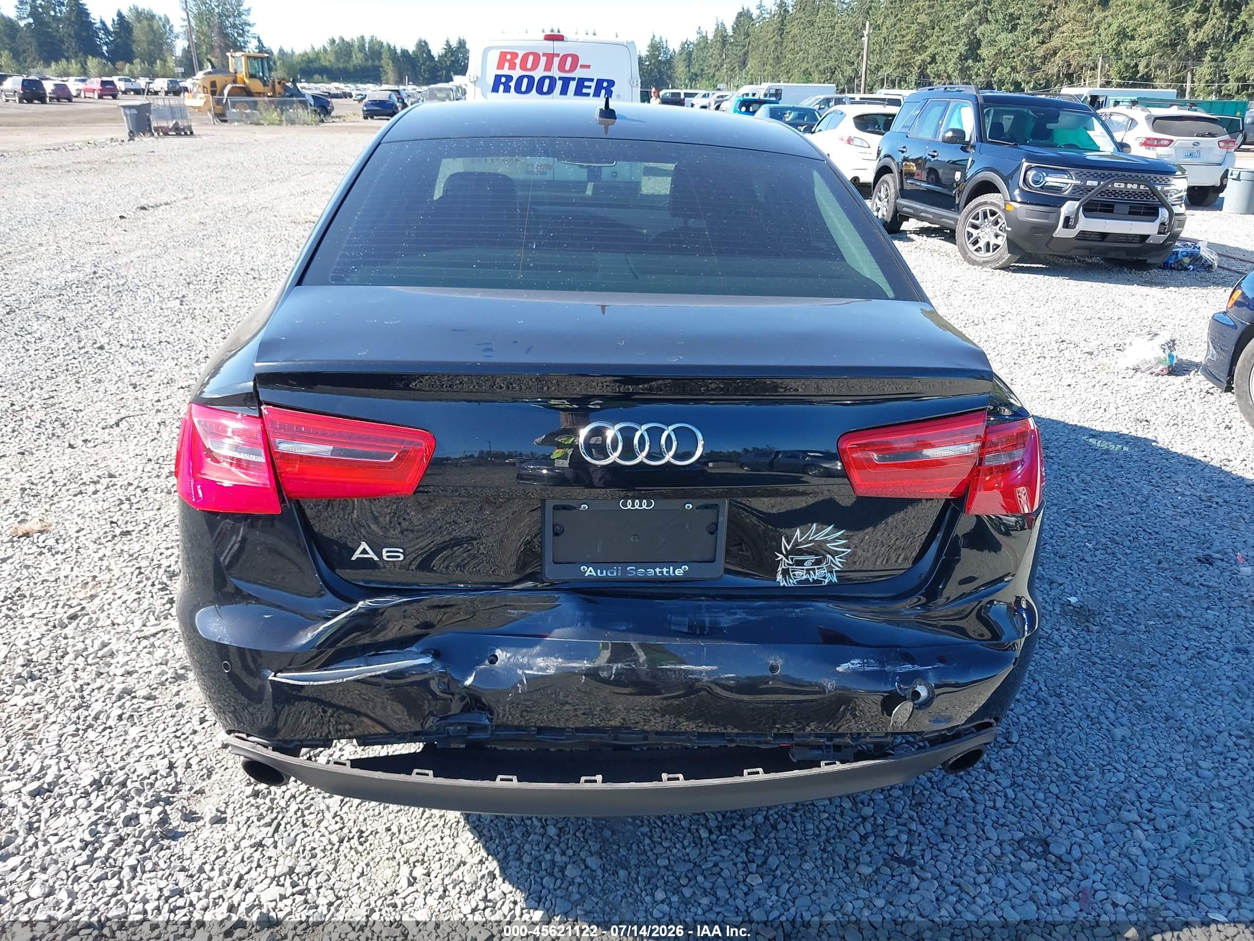 2014 Audi A6 2.0t Premium Черный vin: WAUGFAFCXEN010711