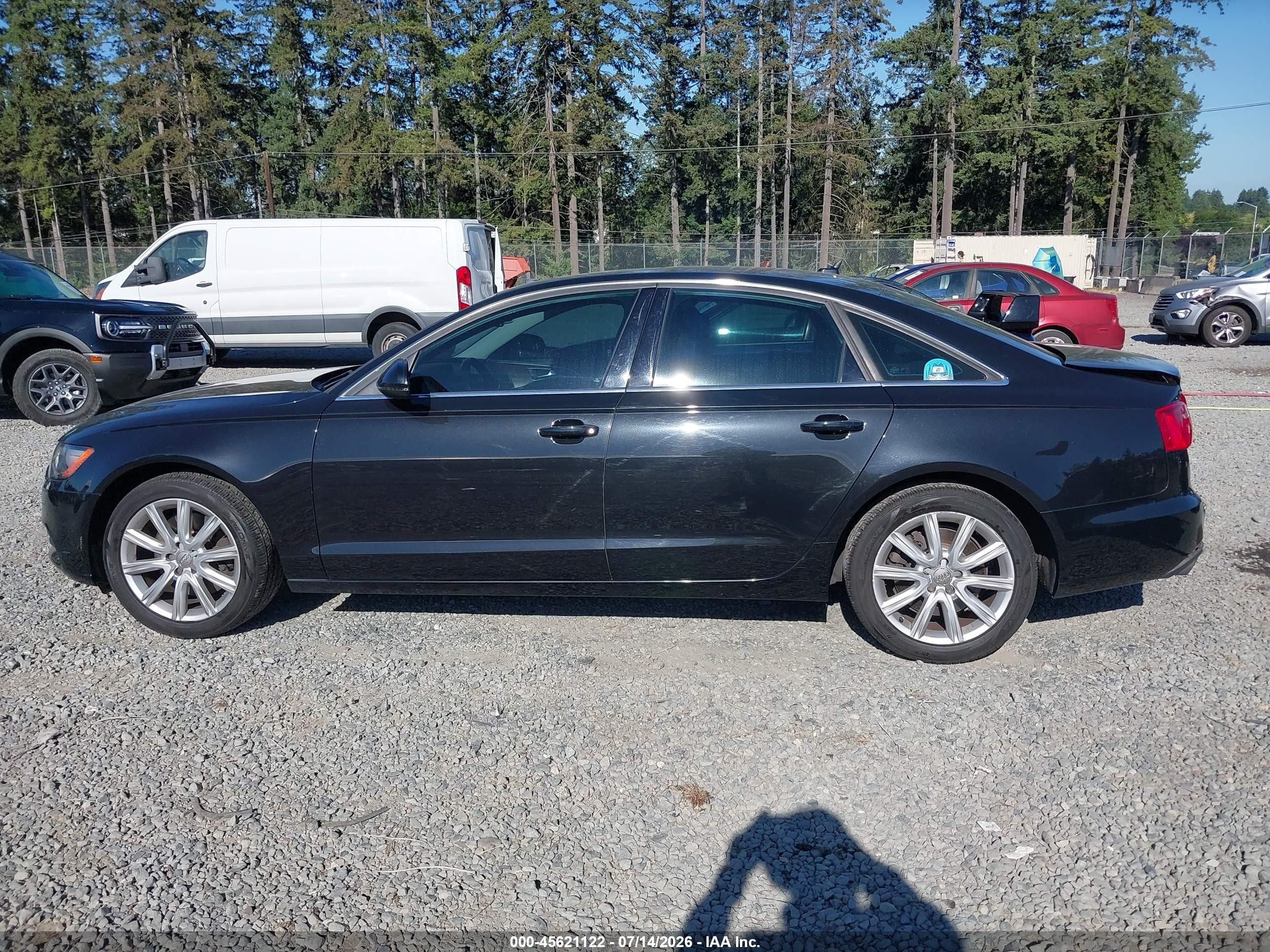 2014 Audi A6 2.0t Premium Черный vin: WAUGFAFCXEN010711