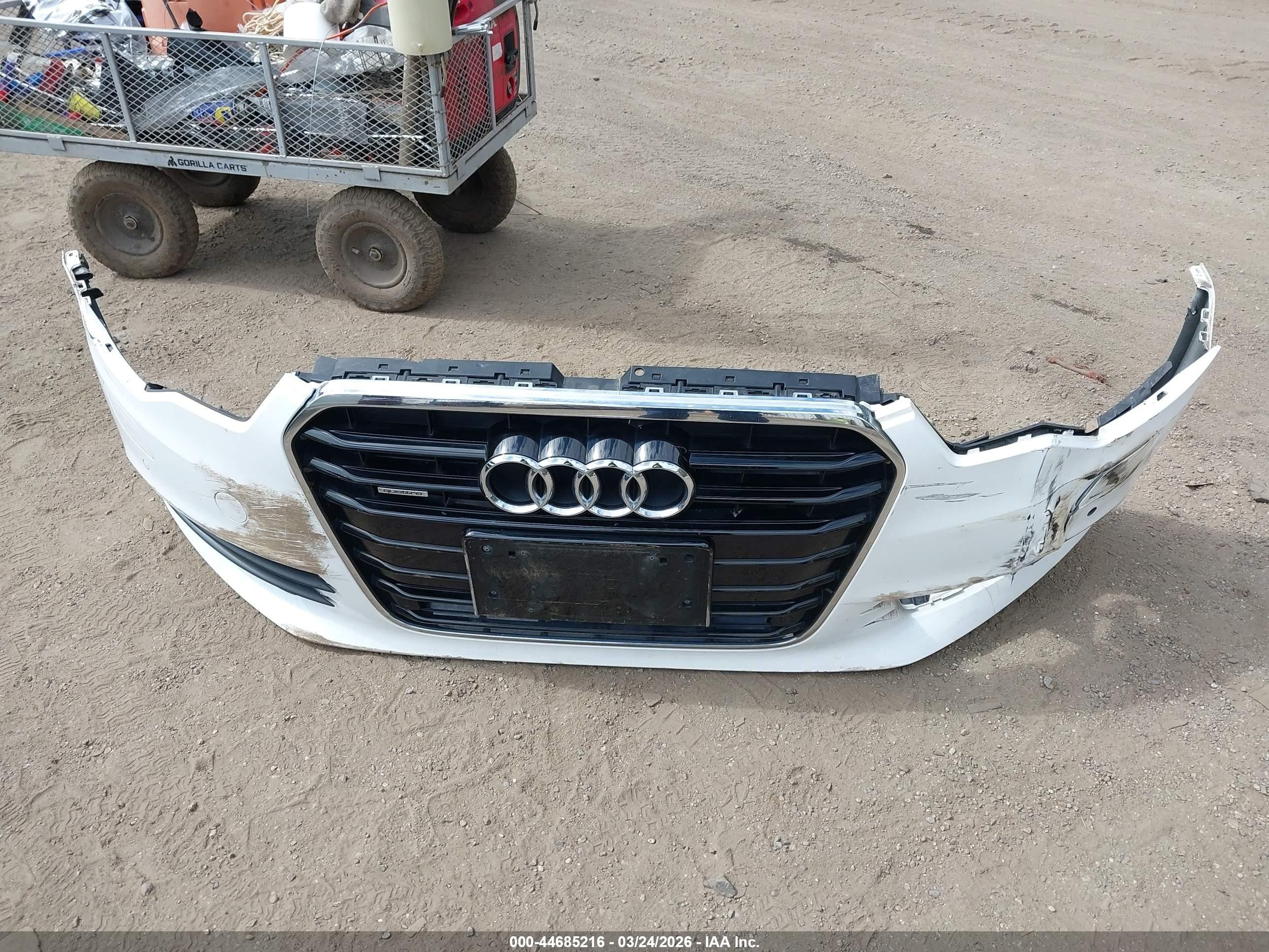 2014 Audi A6 2.0t Premium Белый vin: WAUGFAFCXEN047967
