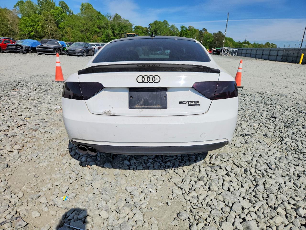 2013 Audi A5 Premium White vin: WAUGFAFR5DA061981