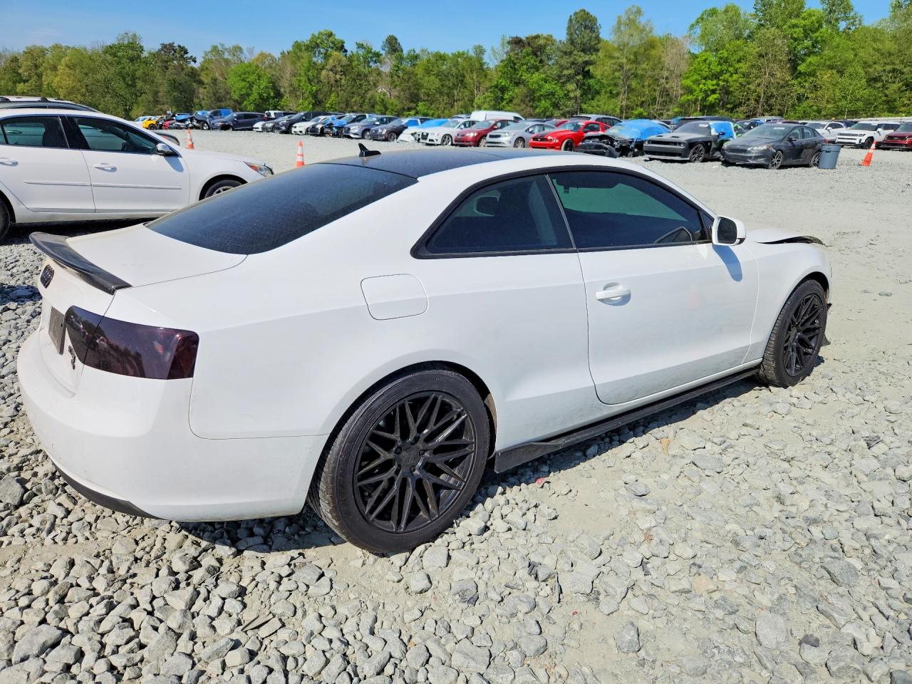 2013 Audi A5 Premium White vin: WAUGFAFR5DA061981