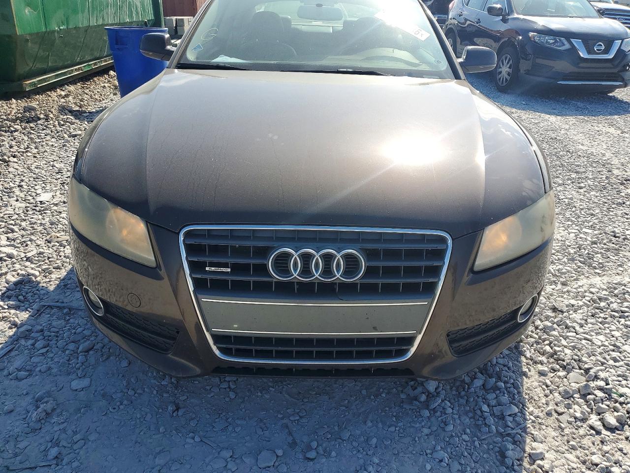 2011 Audi A5 Premium Tan vin: WAUGFAFR9BA051239