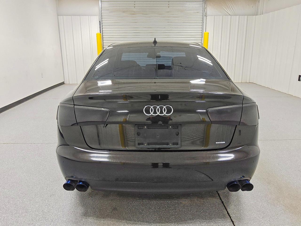 2013 Audi A6 Premium Plus Charcoal vin: WAUGGAFC1DN073322