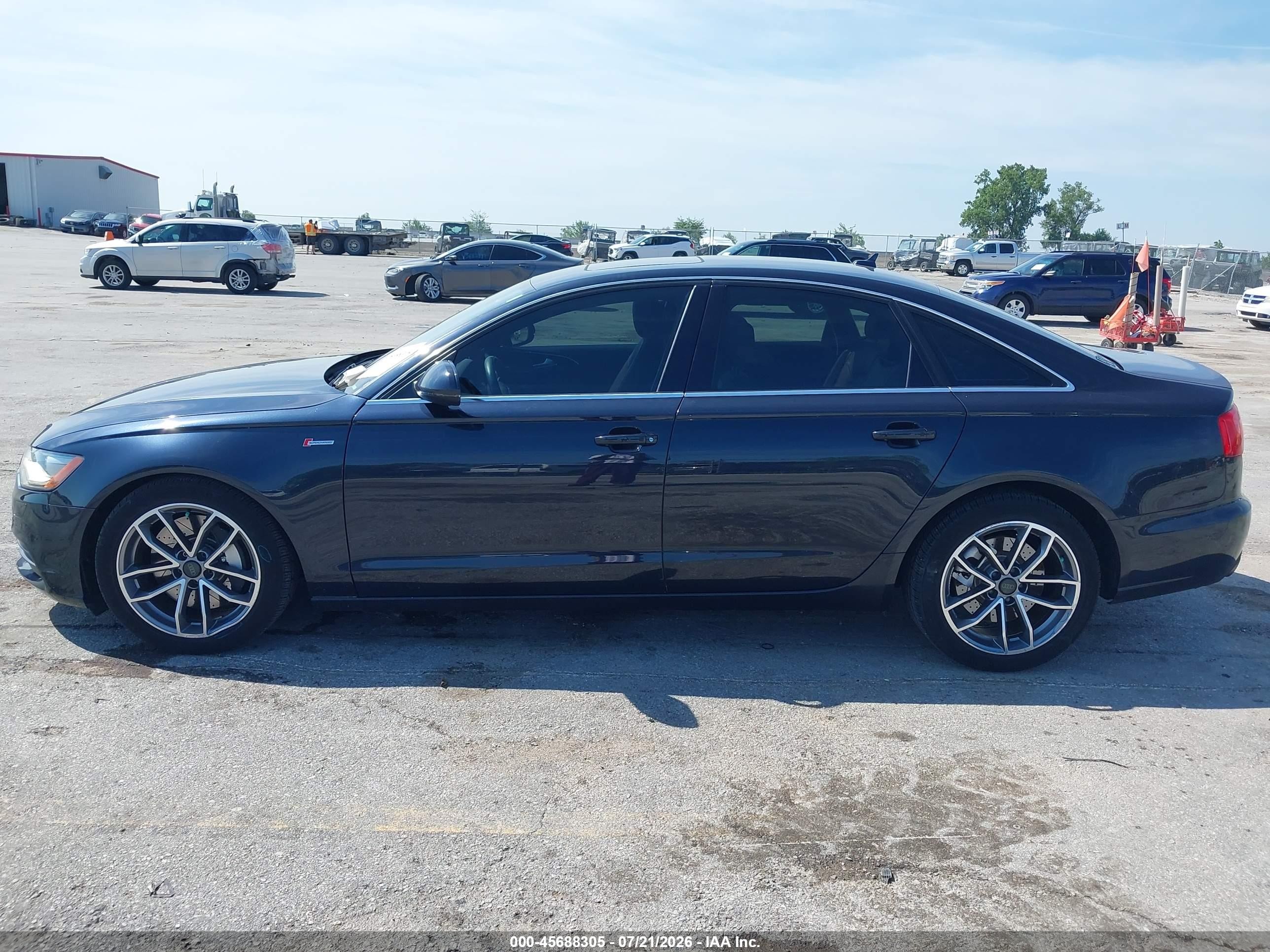 2012 Audi A6 3.0t Premium Plus Черный vin: WAUGGAFC2CN158474