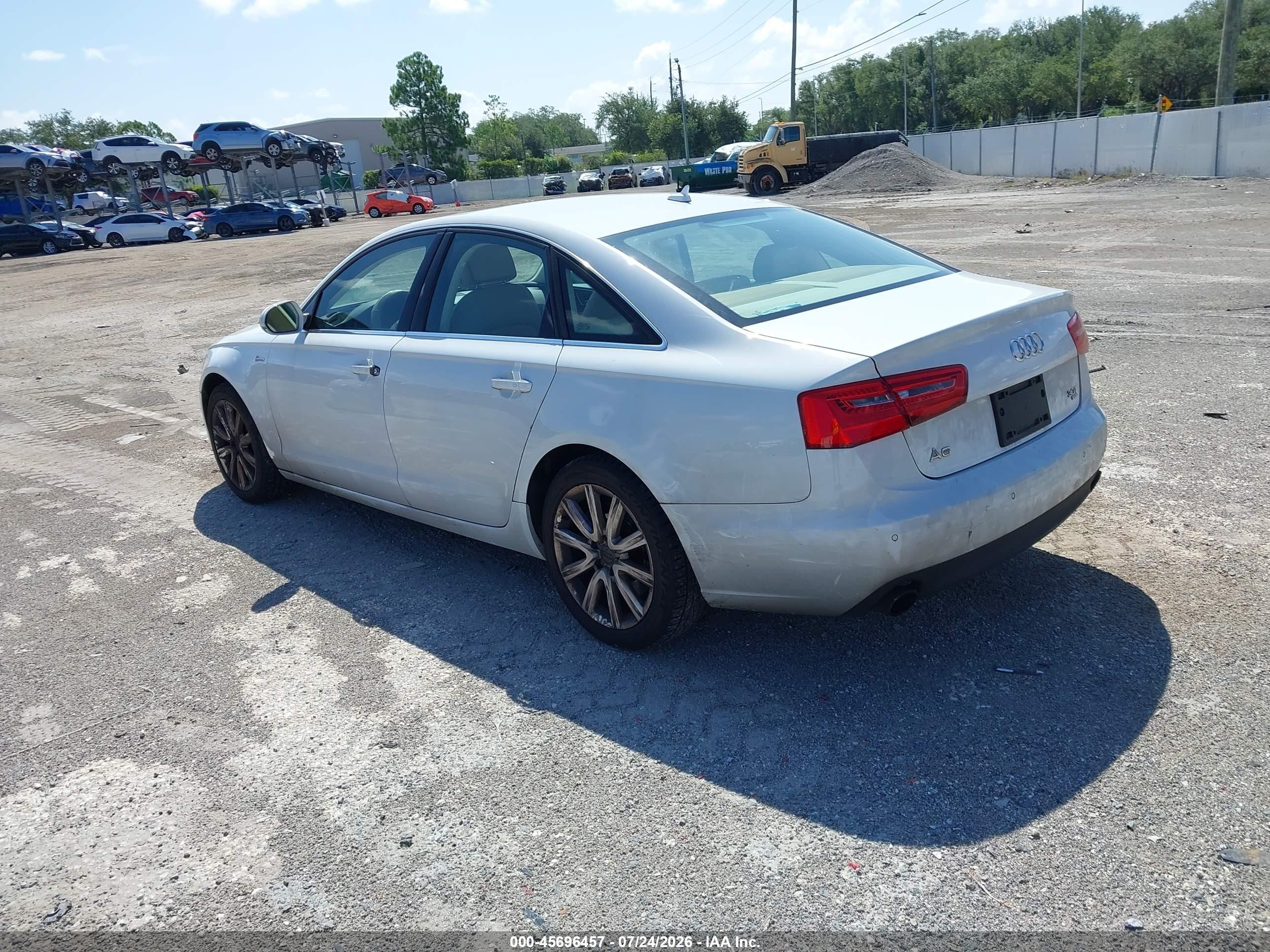 2013 Audi A6 3.0t Premium White vin: WAUGGAFC2DN004865